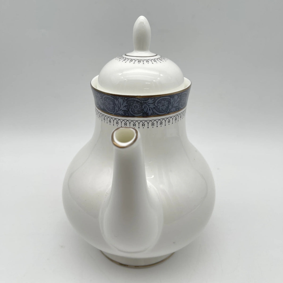 Royal Doulton / Teapot (coffee pod) / Sherbrooke / 1970-1990s / Fine Bone China / England / Silver, acanthus, blue, Western tableware, tea time, coffee pot / [Vintage]