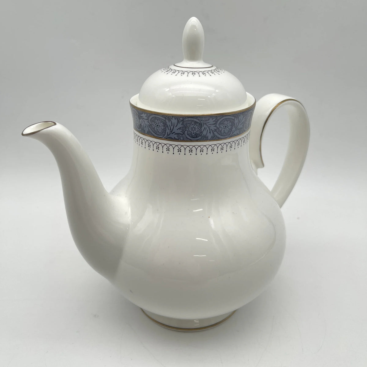 Royal Doulton (ロイヤルドルトン) / ティーポット(コーヒーポッド) / Sherbrooke / 1970-1990年代 / Fine Bone China / イギリス / 銀彩, アカンサス,ブルー,洋食器,ティータイム,コーヒーポット / [ビンテージ]