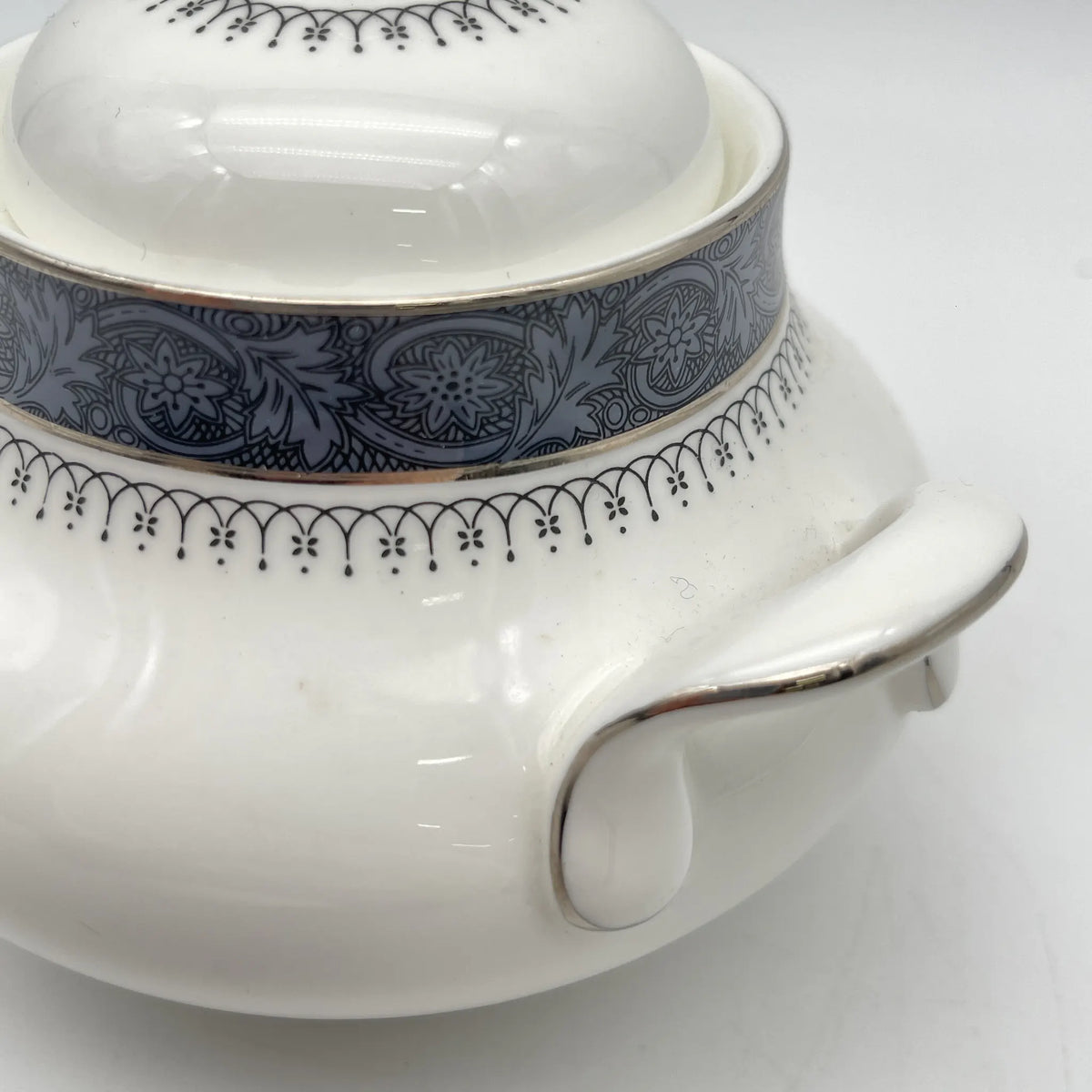 Royal Doulton / Sugar Bowl (Sugar Pot) / Sherbrooke / 1970-1990s / Fine Bone China / England / Silver, Acanthus, Blue, Western Tableware, Tea Time, Coffee Pot / [Vintage]