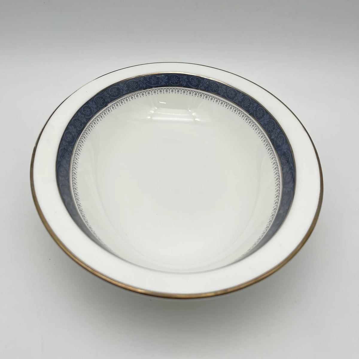 Royal Doulton / Oval serving bowl (large bowl) / Sherbrooke / 1970-1990s / Fine Bone China / England / Silver, acanthus, blue, Western tableware, dessert plate / [Vintage]