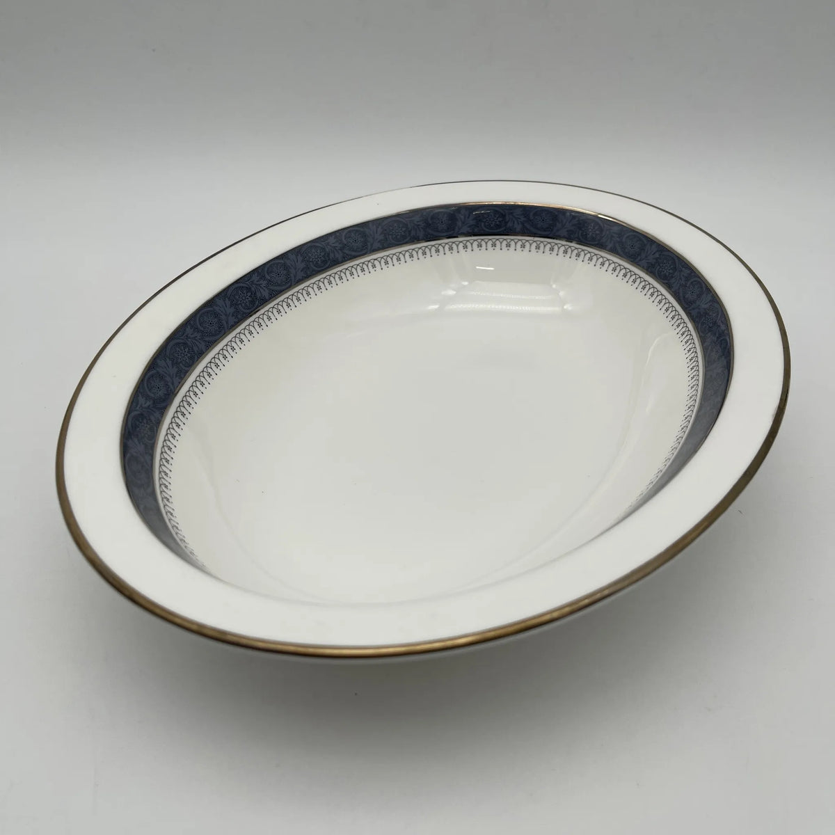 Royal Doulton / Oval serving bowl (large bowl) / Sherbrooke / 1970-1990s / Fine Bone China / England / Silver, acanthus, blue, Western tableware, dessert plate / [Vintage]