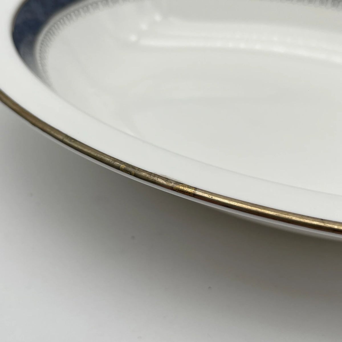 Royal Doulton / Oval serving bowl (large bowl) / Sherbrooke / 1970-1990s / Fine Bone China / England / Silver, acanthus, blue, Western tableware, dessert plate / [Vintage]
