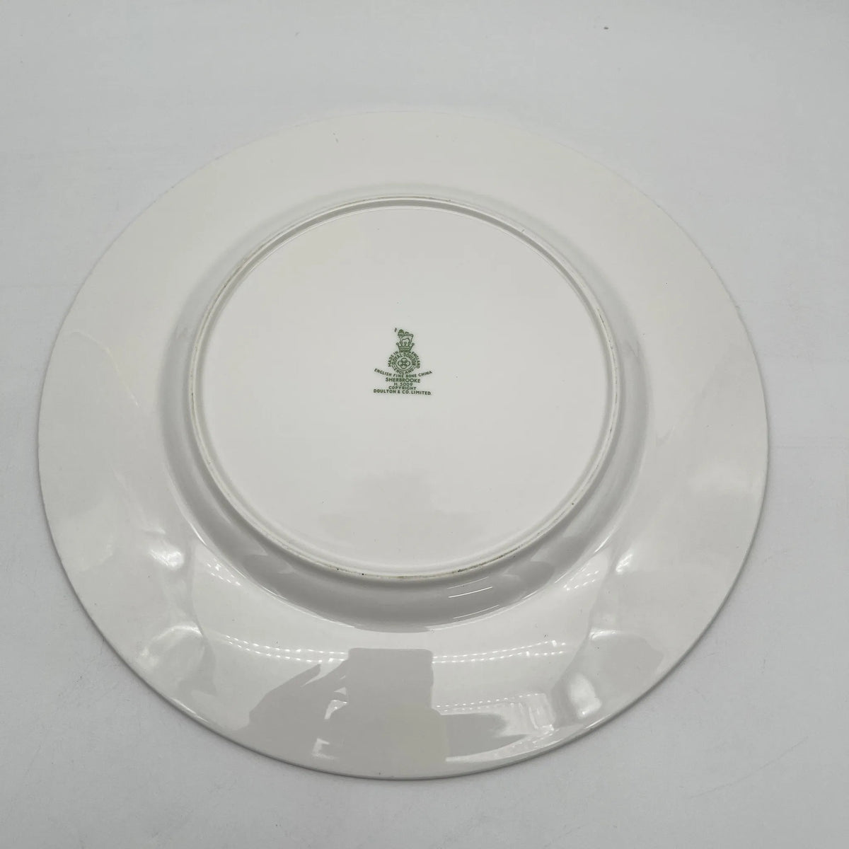 Royal Doulton / Dinner plate (medium plate) / Sherbrooke / 1970-1990s / Fine Bone China / England / Silver, acanthus, blue, Western tableware, dessert plate, pasta plate, curry plate / [Vintage]
