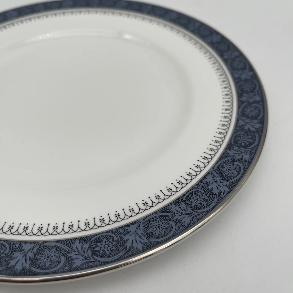 Royal Doulton / Dinner & Dessert Plate / Sherbrooke / 1970-1990s / Fine Bone China / England / Silver, Acanthus, Blue, Western Tableware, Dessert Plate, Set of 2 / [Vintage]