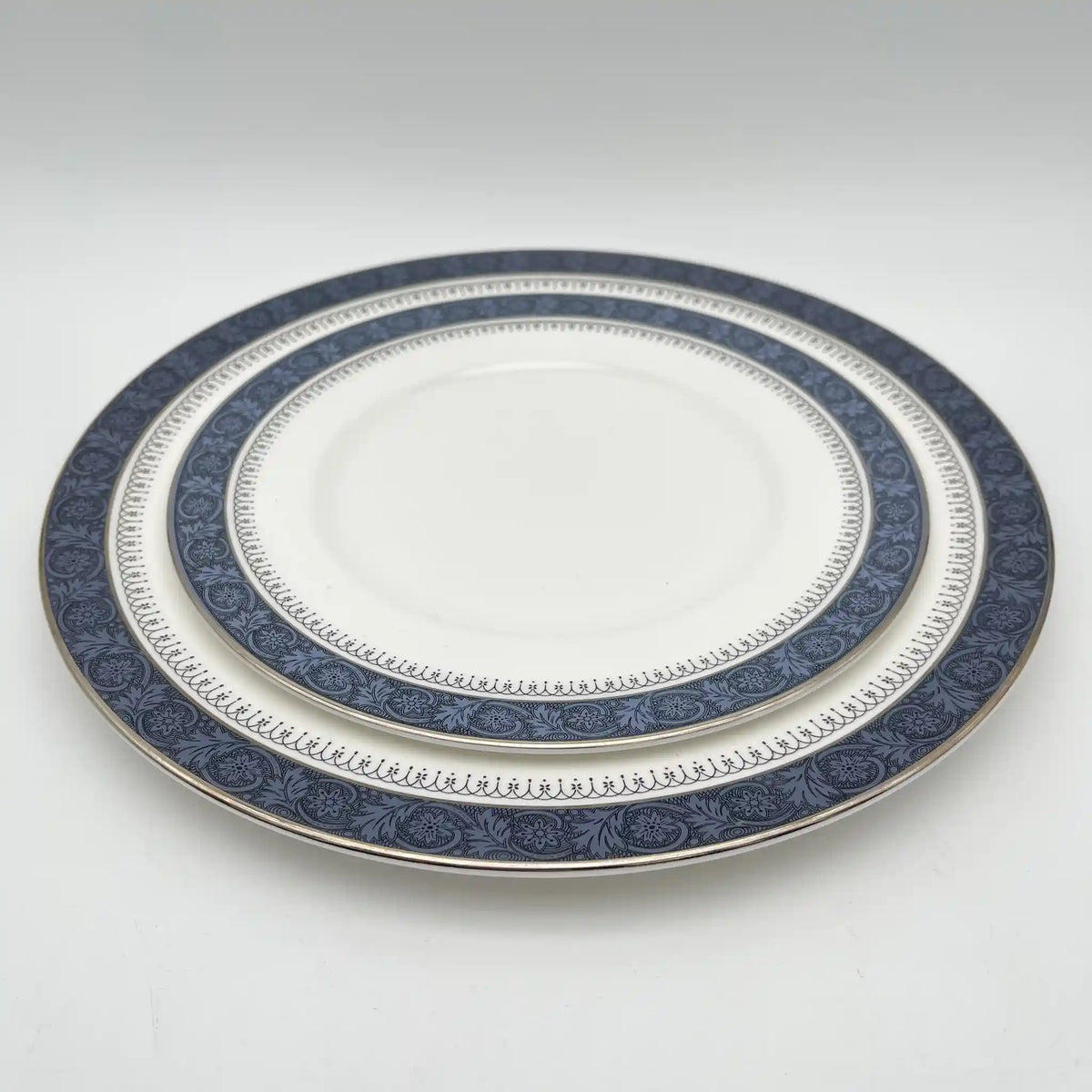 Royal Doulton / Dinner & Dessert Plate / Sherbrooke / 1970-1990s / Fine Bone China / England / Silver, Acanthus, Blue, Western Tableware, Dessert Plate, Set of 2 / [Vintage]