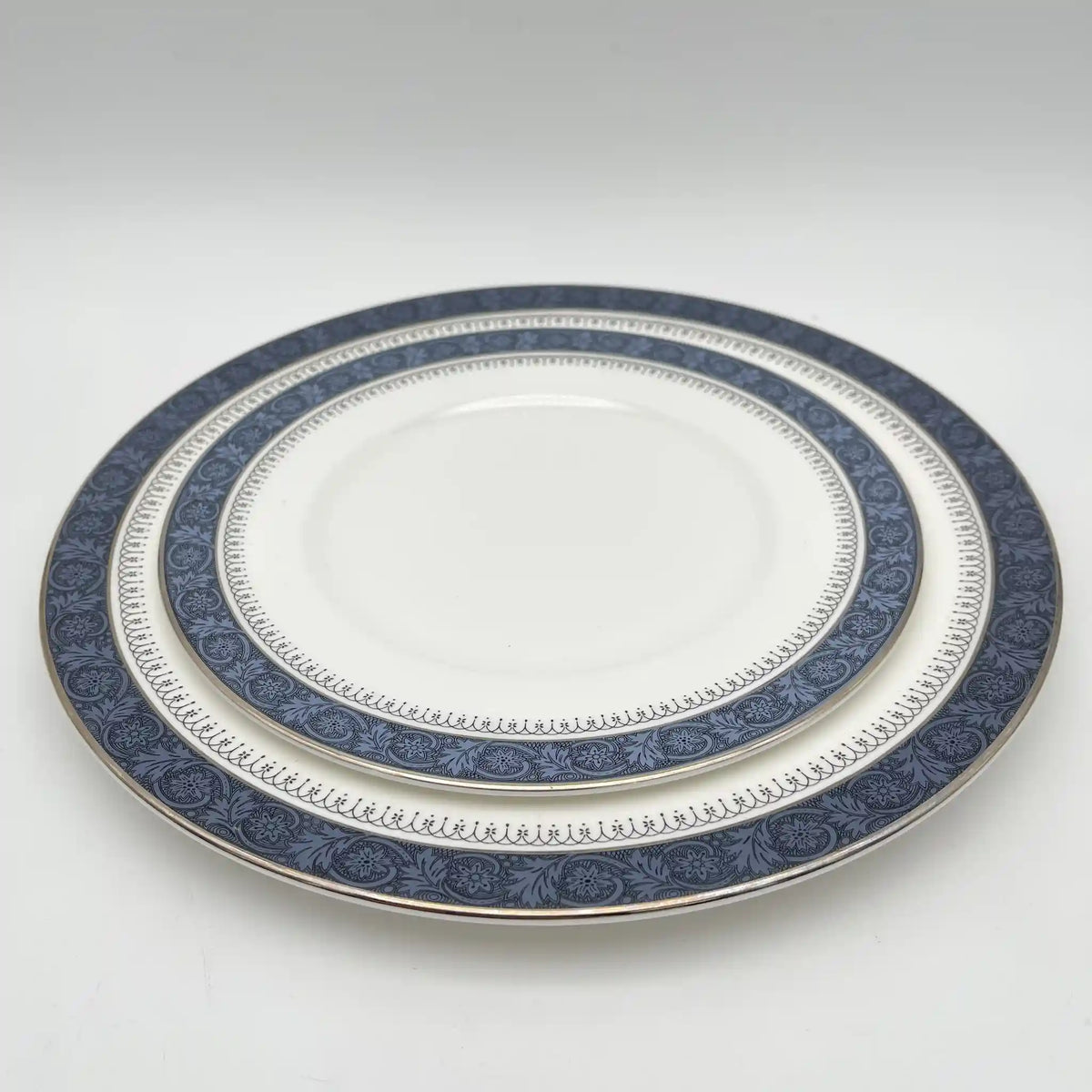 Royal Doulton / Dinner & Dessert Plate / Sherbrooke / 1970-1990s / Fine Bone China / England / Silver, Acanthus, Blue, Western Tableware, Dessert Plate, Set of 2 / [Vintage]