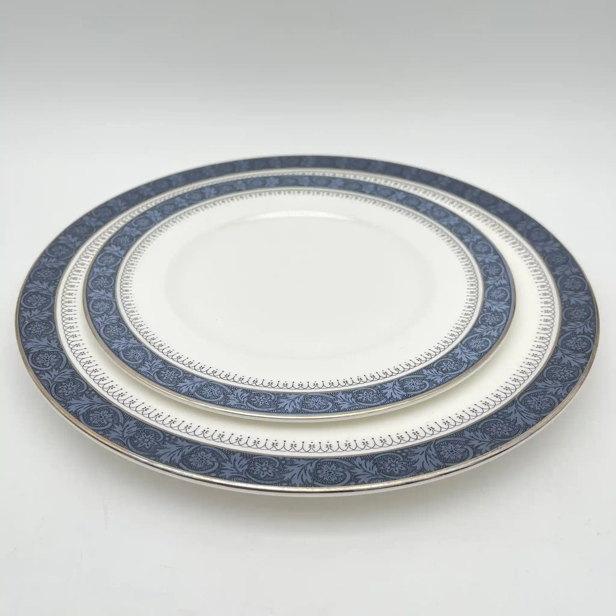 Royal Doulton / Dinner & Dessert Plate / Sherbrooke / 1970-1990s / Fine Bone China / England / Silver, Acanthus, Blue, Western Tableware, Dessert Plate, Set of 2 / [Vintage]