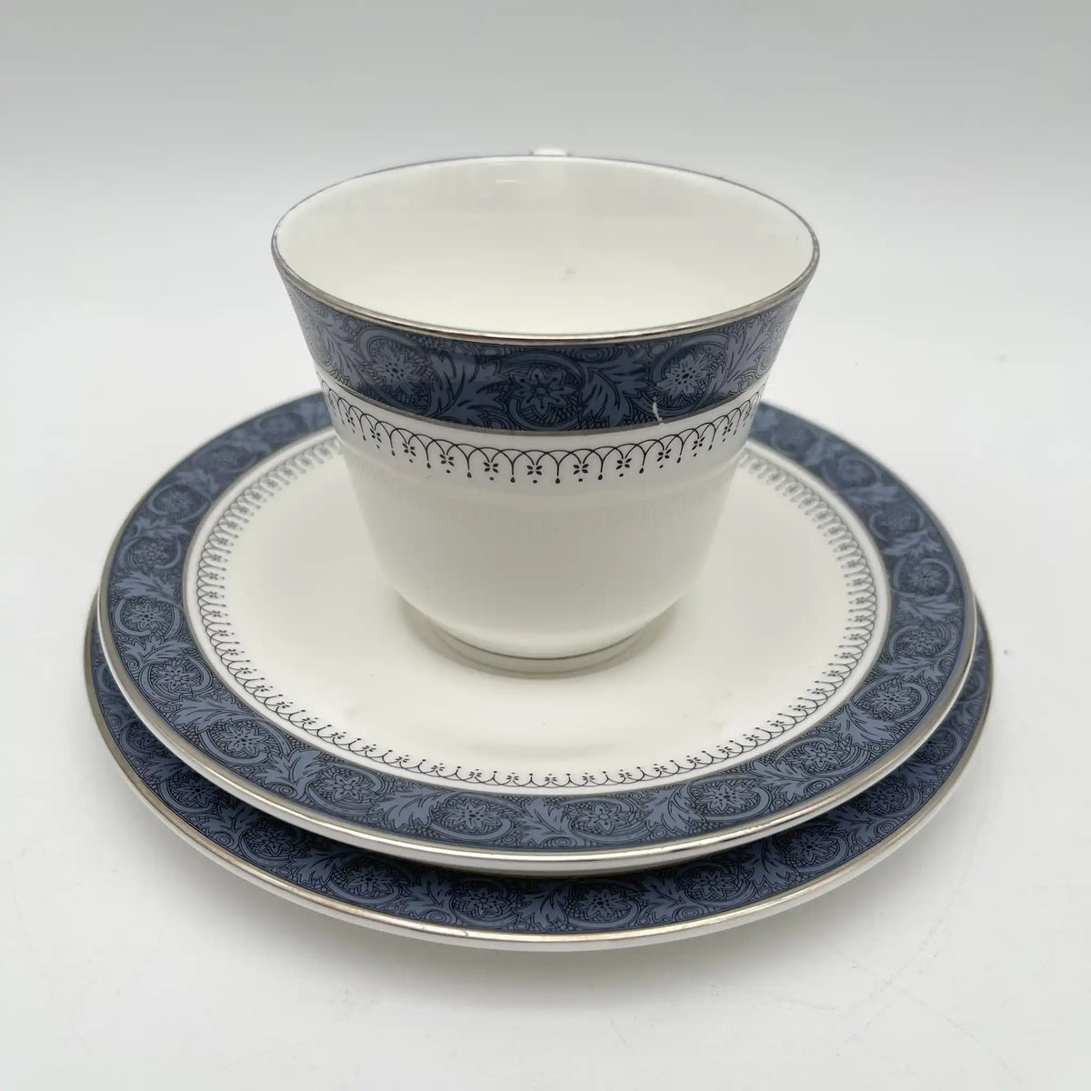 Royal Doulton（皇家道尔顿）/三重奏（c&s +甜点盘）2p / Sherbrooke / 1970-1990年代/ Fine Bone China /英国/ 杯和碟，银彩，簕菜，蓝色，西式餐具，2件套/[复古]