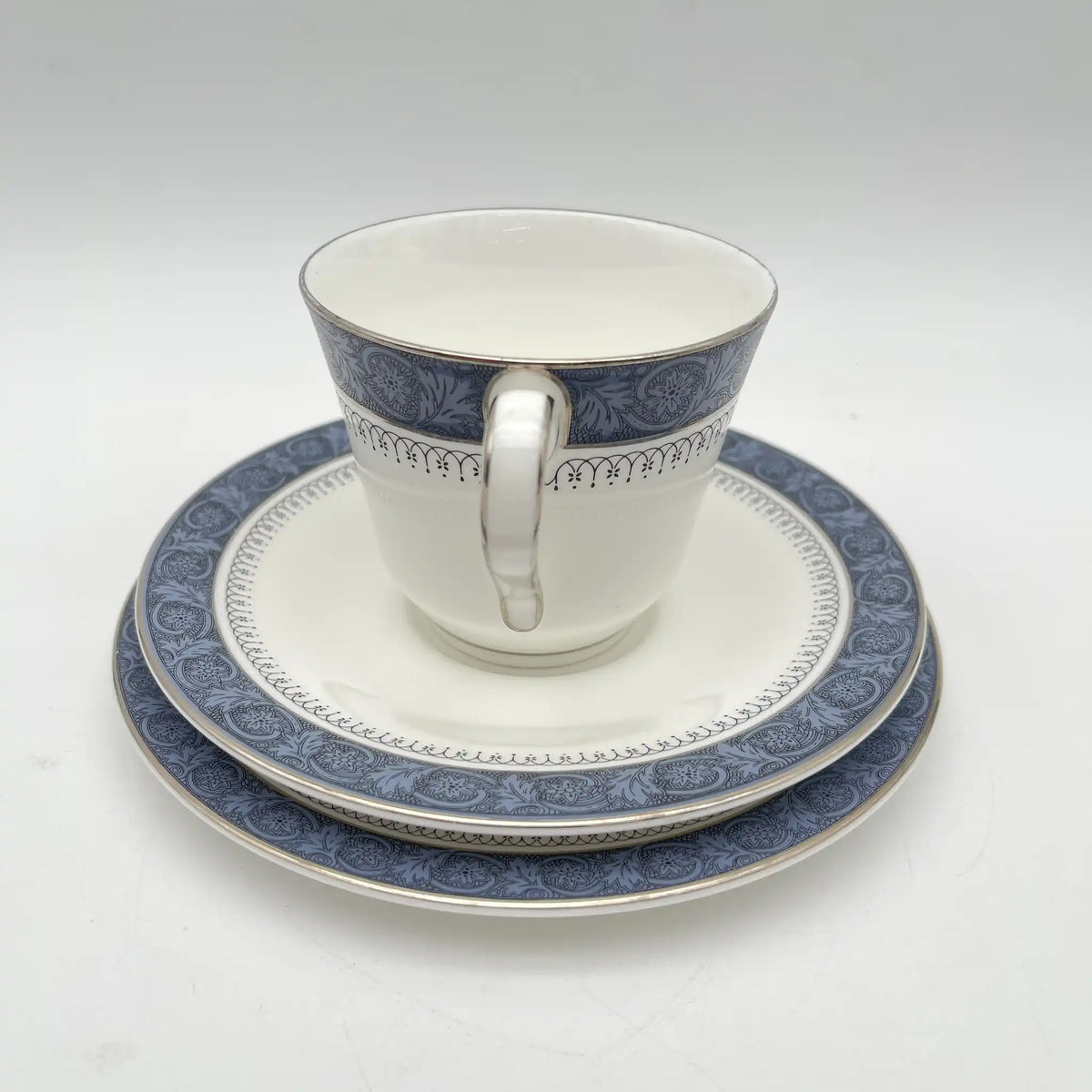 Royal Doulton（皇家道尔顿）/三重奏（c&s +甜点盘）2p / Sherbrooke / 1970-1990年代/ Fine Bone China /英国/ 杯和碟，银彩，簕菜，蓝色，西式餐具，2件套/[复古]
