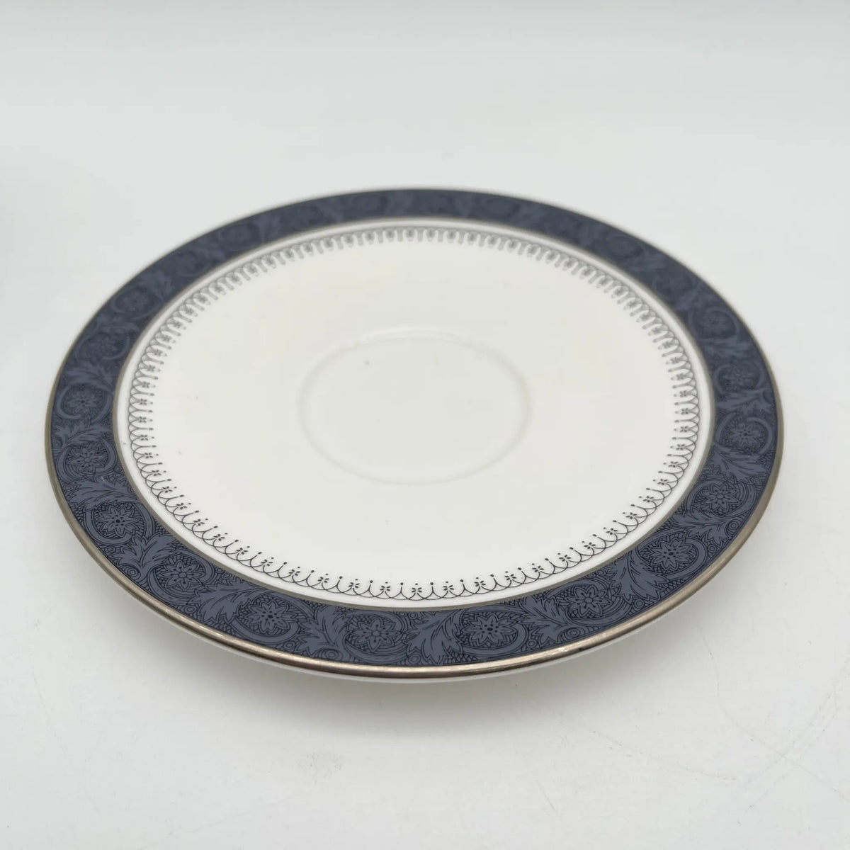 Royal Doulton / Trio 2P + Spare Saucer / Sherbrooke / 1970-1990s / Fine Bone China / England / Cup and saucer, silver, acanthus, blue, Western tableware, 2-piece set / [Vintage]