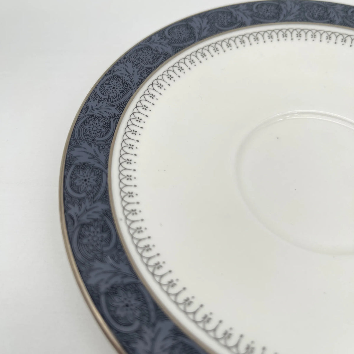 Royal Doulton / Trio 2P + Spare Saucer / Sherbrooke / 1970-1990s / Fine Bone China / England / Cup and saucer, silver, acanthus, blue, Western tableware, 2-piece set / [Vintage]