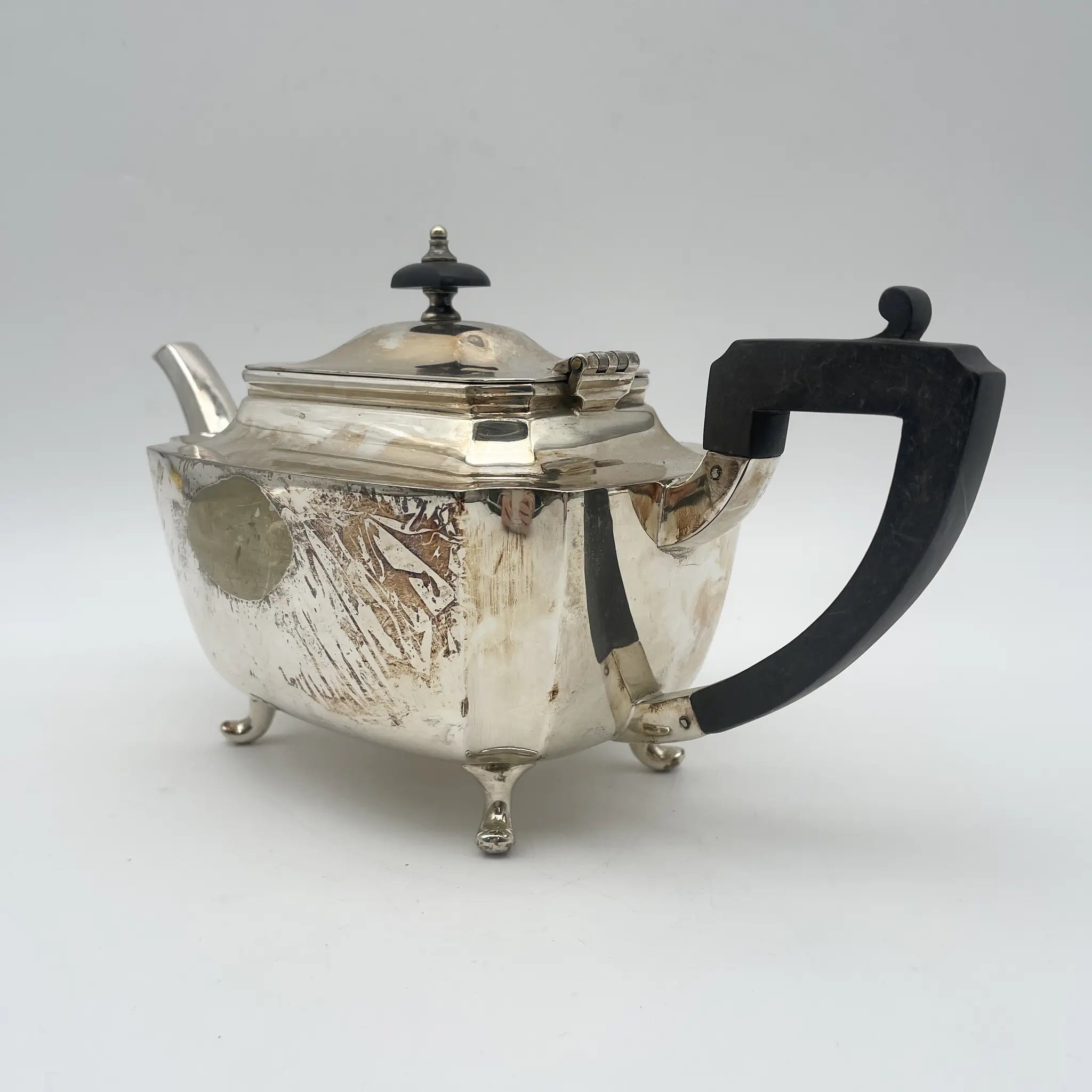 【アンティーク】 ティーポット / James Deakin＆Sons (ジェームス・ディーキン＆サンズ) / 20世紀初頭 (推定) / シルバープレート / イギリス / EPNS, 脚付, 硬ろう付け