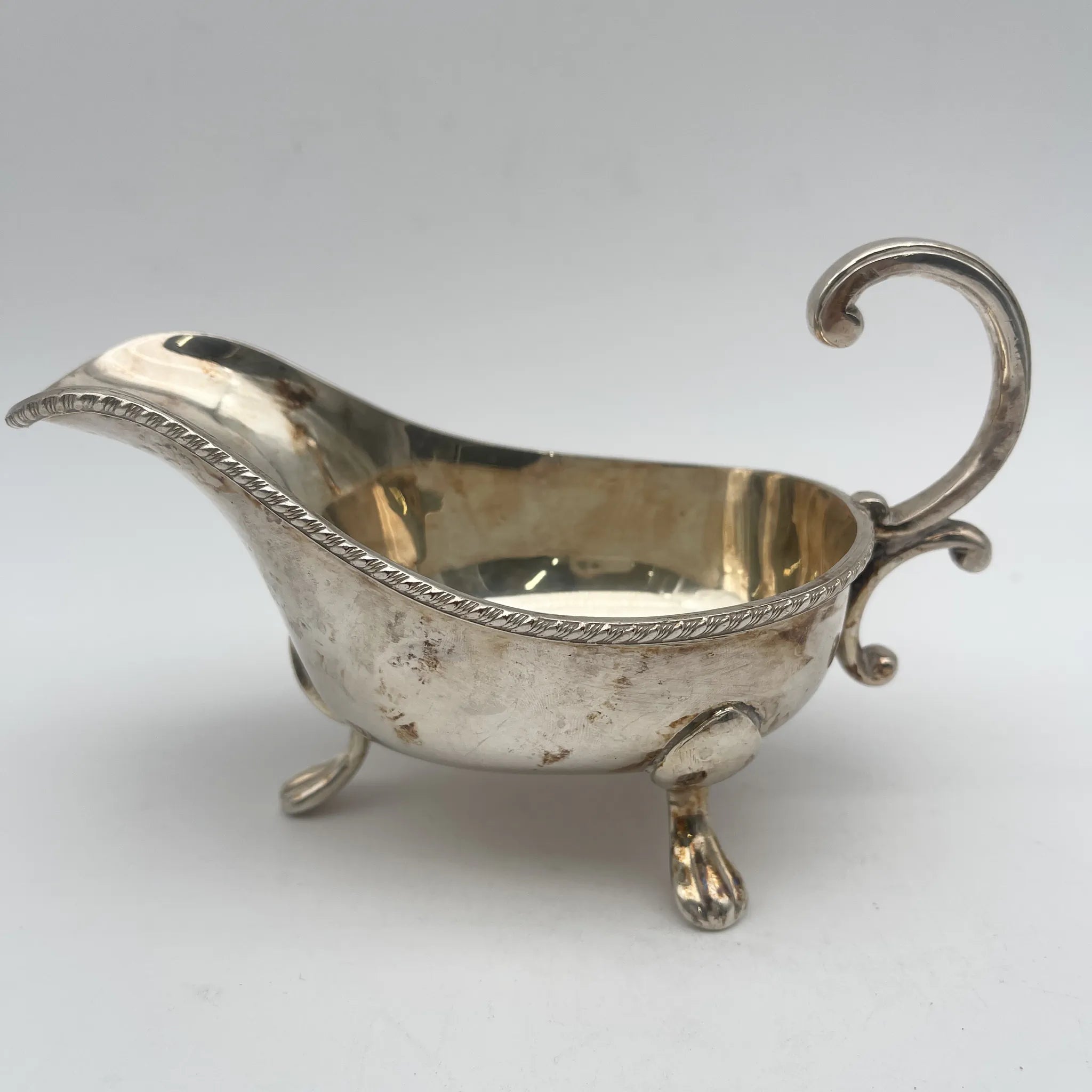 [Vintage] Gravy boat (Saucière/Sauce boat) / Viners / Estimated 1940s / Silver plate / England / Sheffield plate, with legs, Gadrun