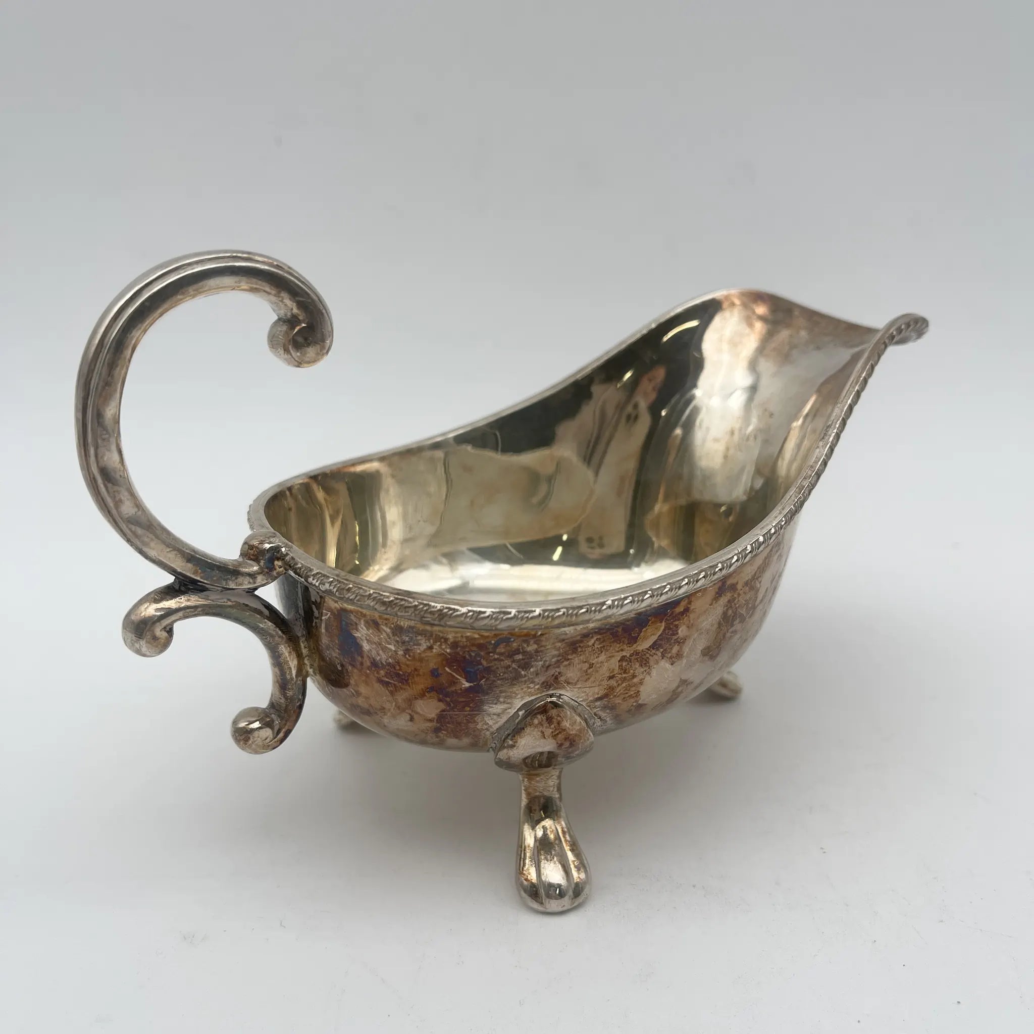 [Vintage] Gravy boat (Saucière/Sauce boat) / Viners / Estimated 1940s / Silver plate / England / Sheffield plate, with legs, Gadrun