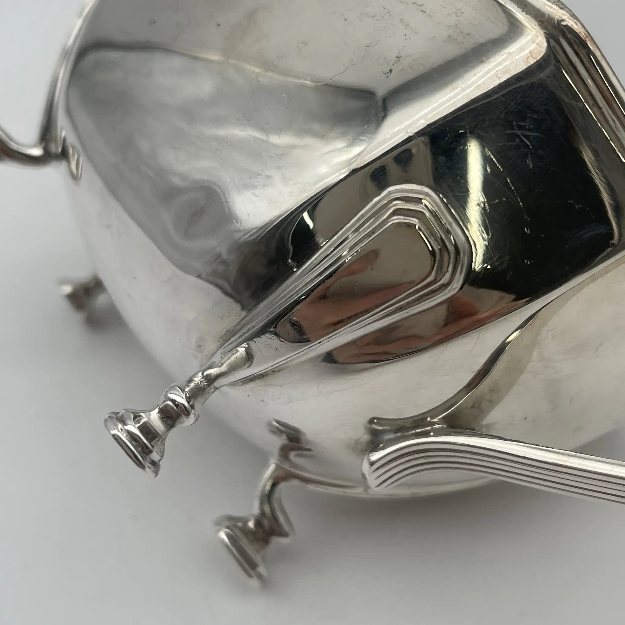 [Vintage] Sugar bowl (sugar pot) / Art Deco / Estimated 1930s / Silver plate / England / EPNS, with legs, octogonal