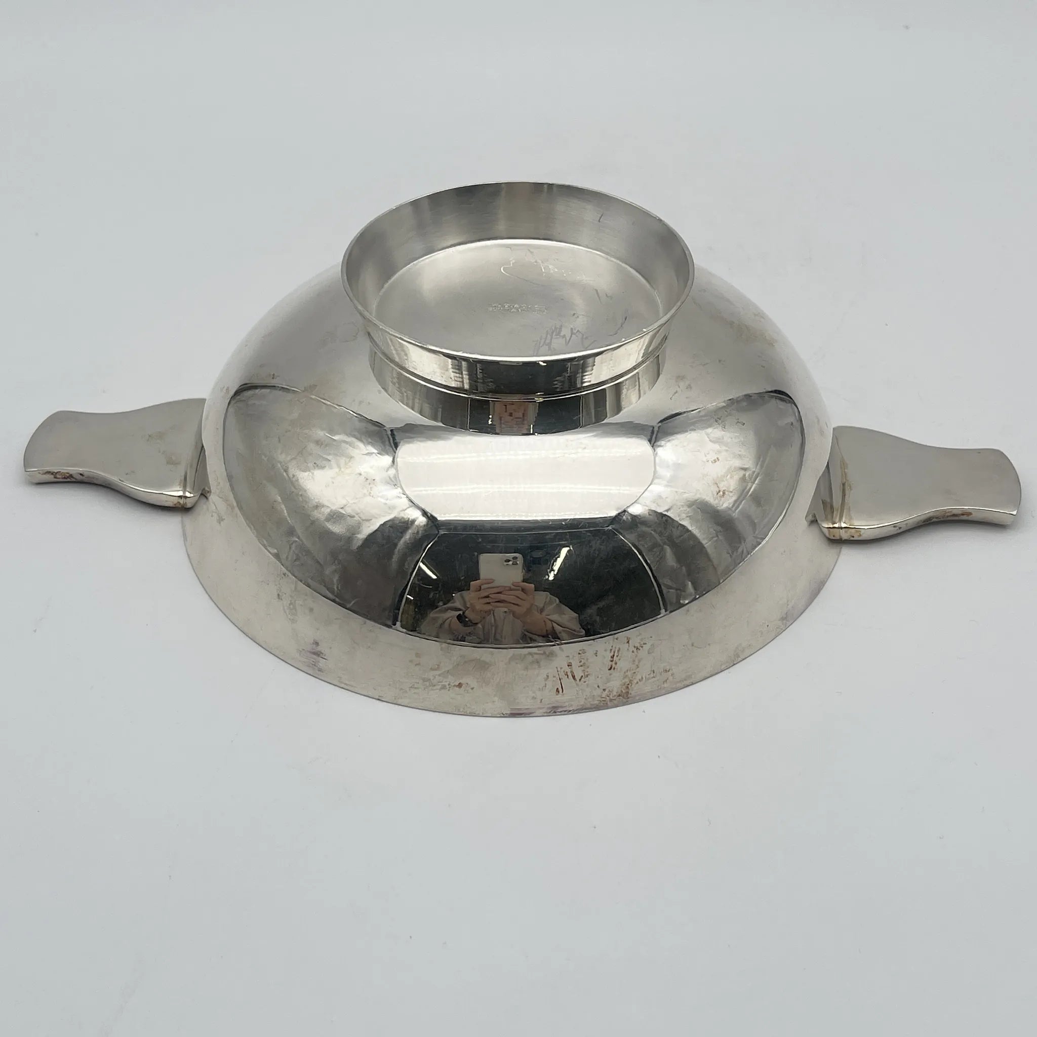 【葡萄酒】Quaich（杯/威士忌杯）/ The Quaich (Quaich) /估计20c中期/银盘/英国/带耳，凯尔特图案