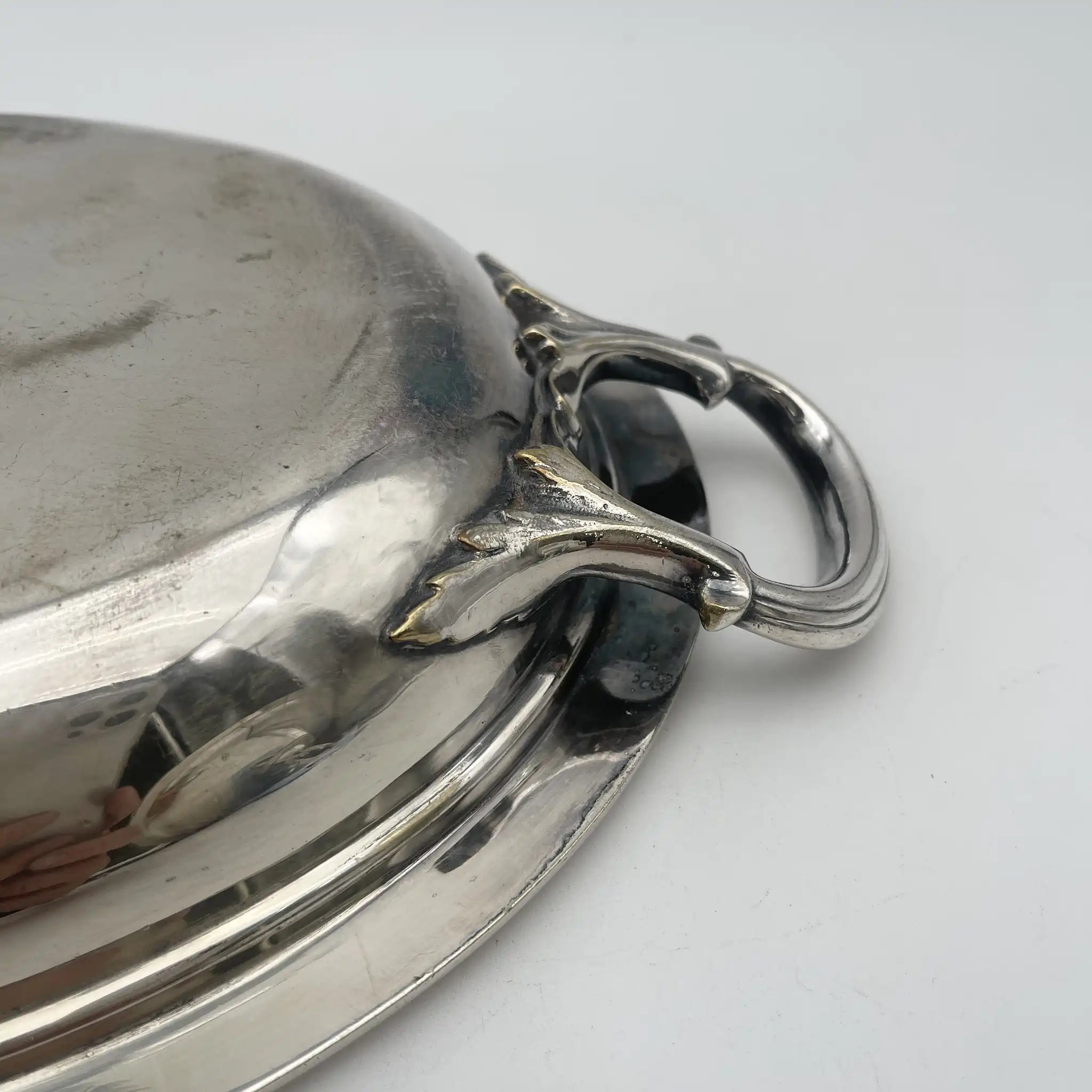 [Antique] Entre dish (large plate with lid) / Estimated early 20C / Silver plate / England / EPNS, removable handle