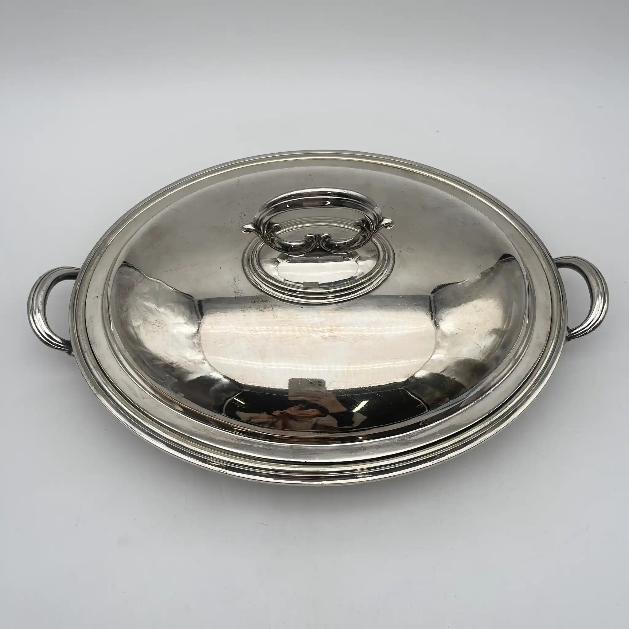 [Antique] Entre dish (large plate with lid) / Estimated early 20C / Silver plate / England / EPNS, removable handle