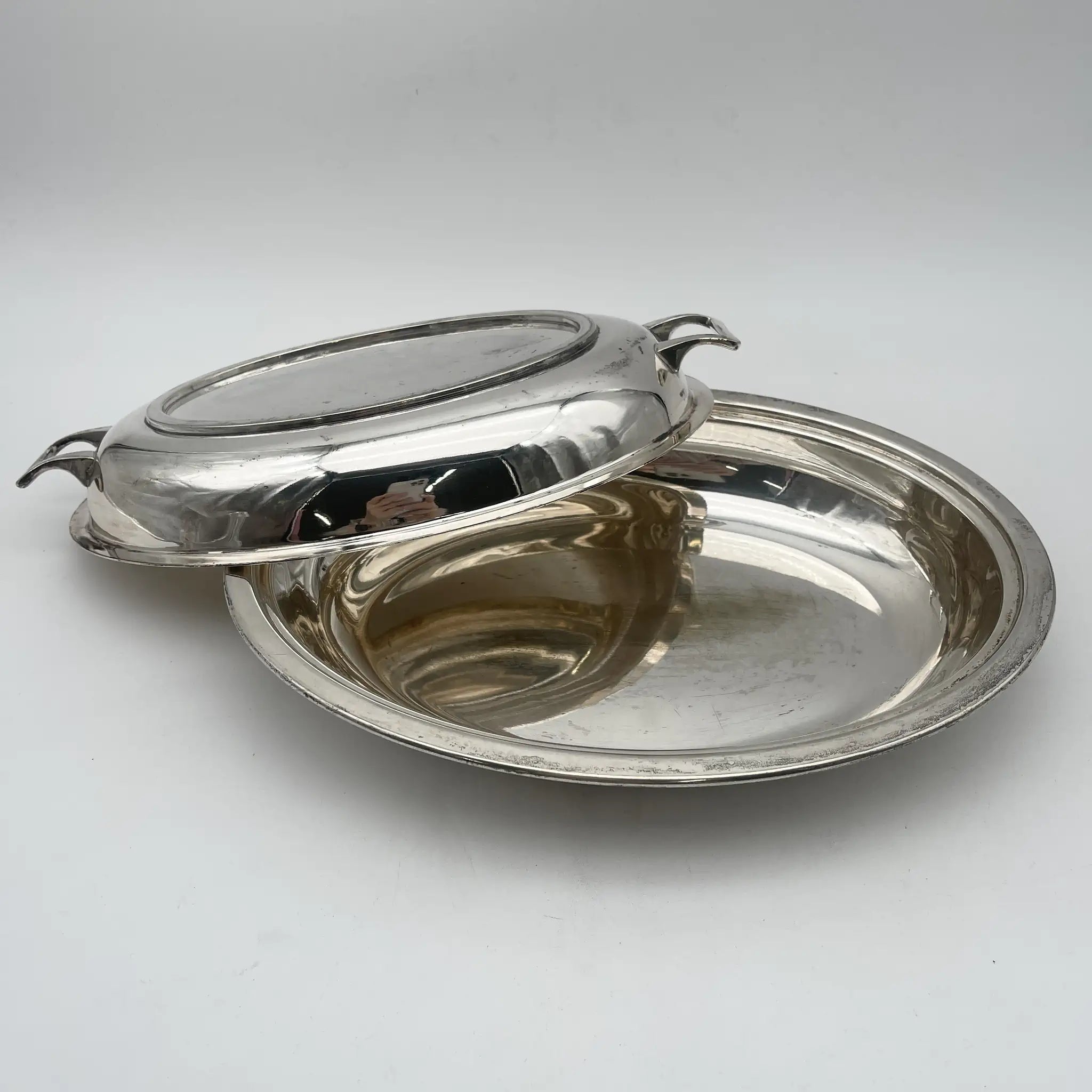 [Antique] Entre dish (large plate with lid) / Estimated early 20C / Silver plate / England / EPNS
