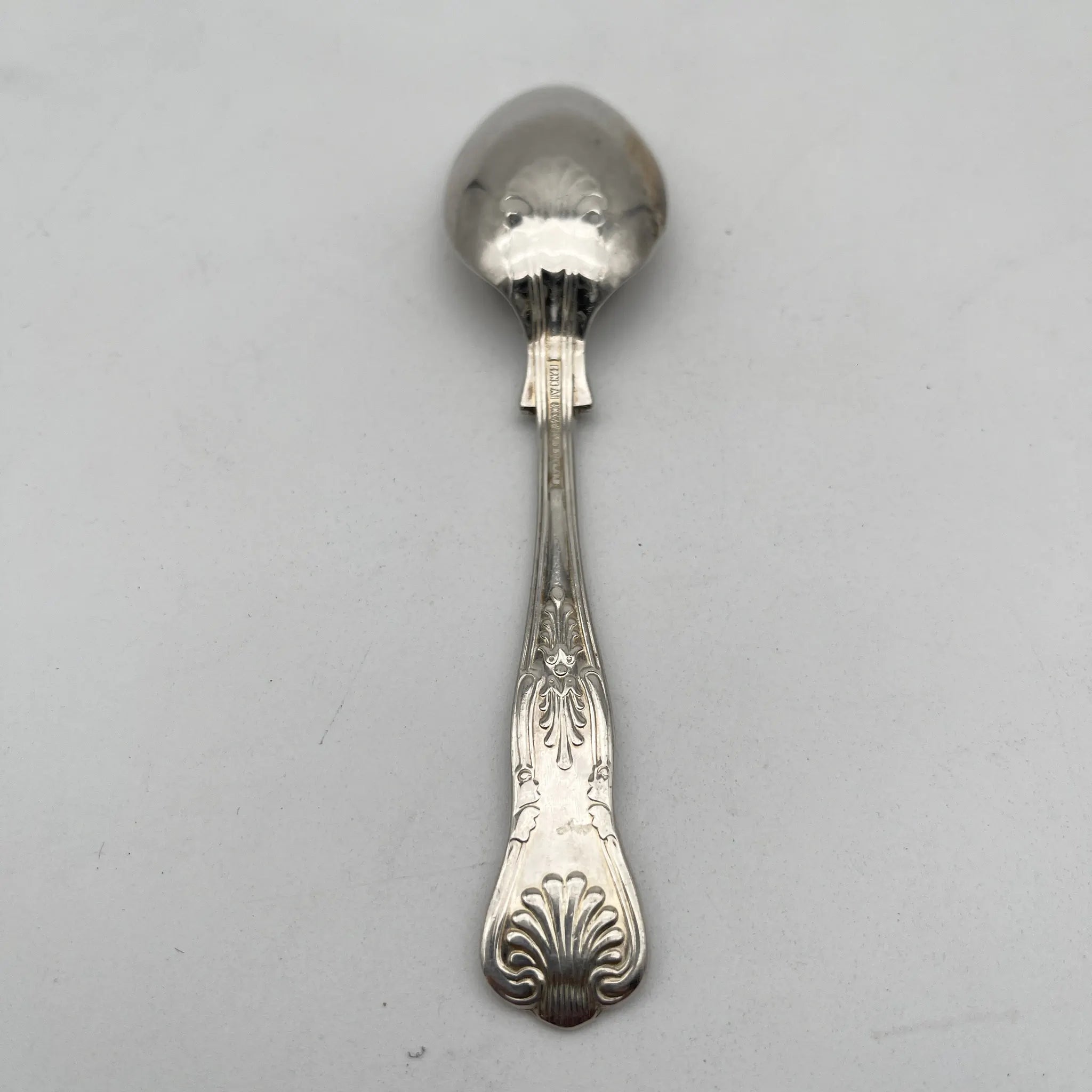 [Vintage] Tea spoon / Estimated mid-20C / Silver plate / UK / EPNS, shell, honeysuckle
