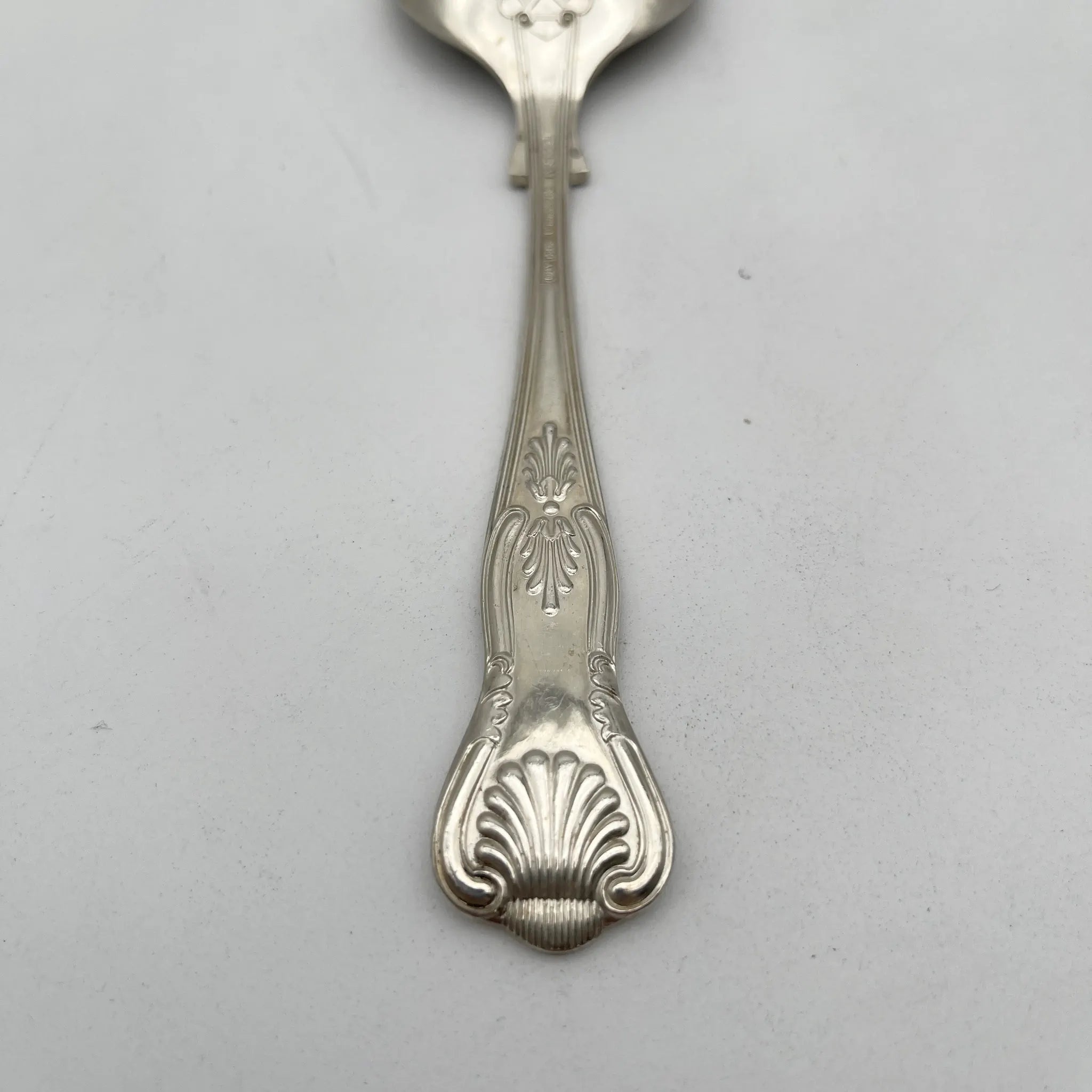 [Vintage] Soup spoon / Estimated mid-20C / Silver plate / England / EPNS, shell, honeysuckle