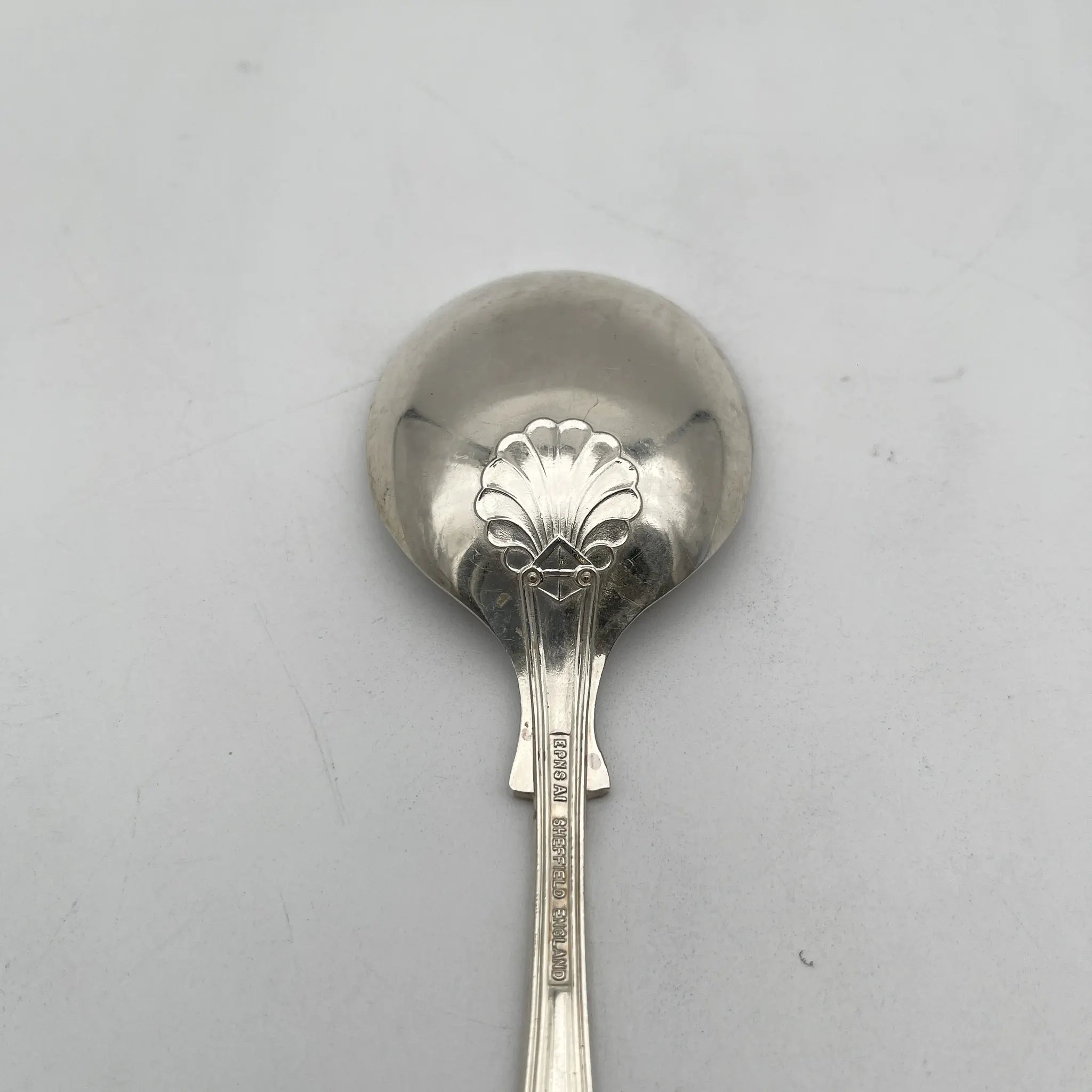 [Vintage] Soup spoon / Estimated mid-20C / Silver plate / England / EPNS, shell, honeysuckle