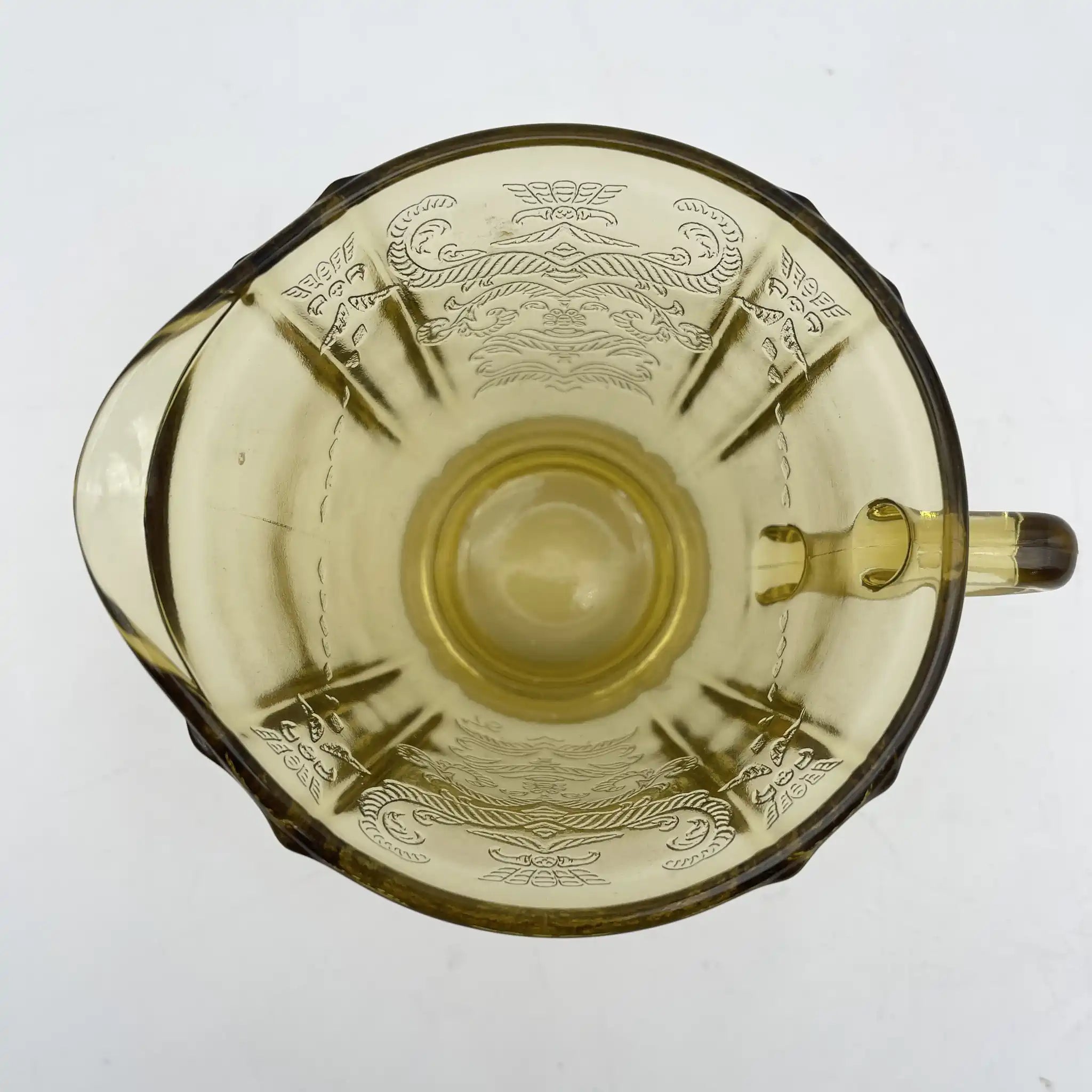 [Vintage] Creamer (milk pitcher) / Federal Glass / Madrid / Recollection / 1976 / Glass / America / Depression glass, embossed molding, amber
