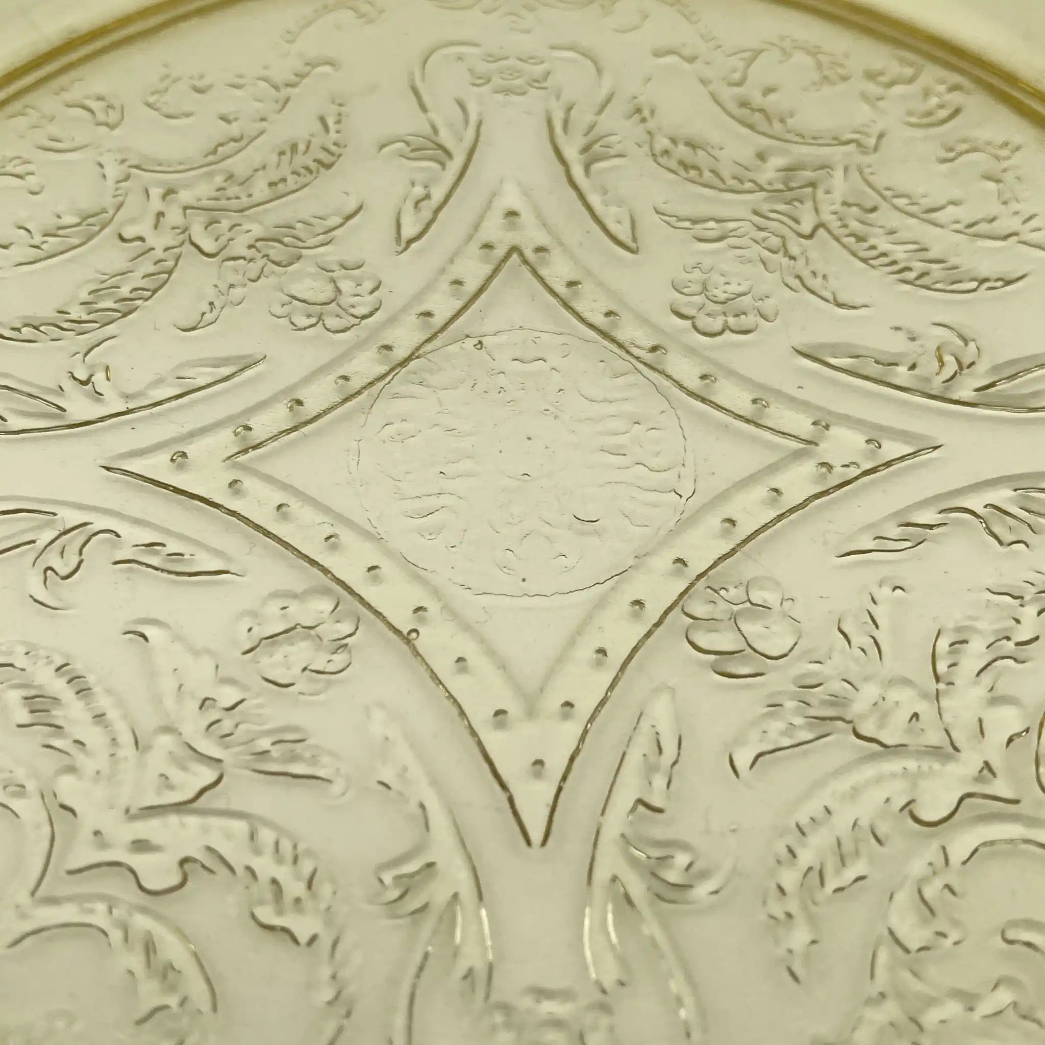 【复古】餐盘（主盘）/ Federal Glass（联邦玻璃）/ Madrid / 1930s /玻璃/美国/ depressing Glass， 压模成型，琥珀