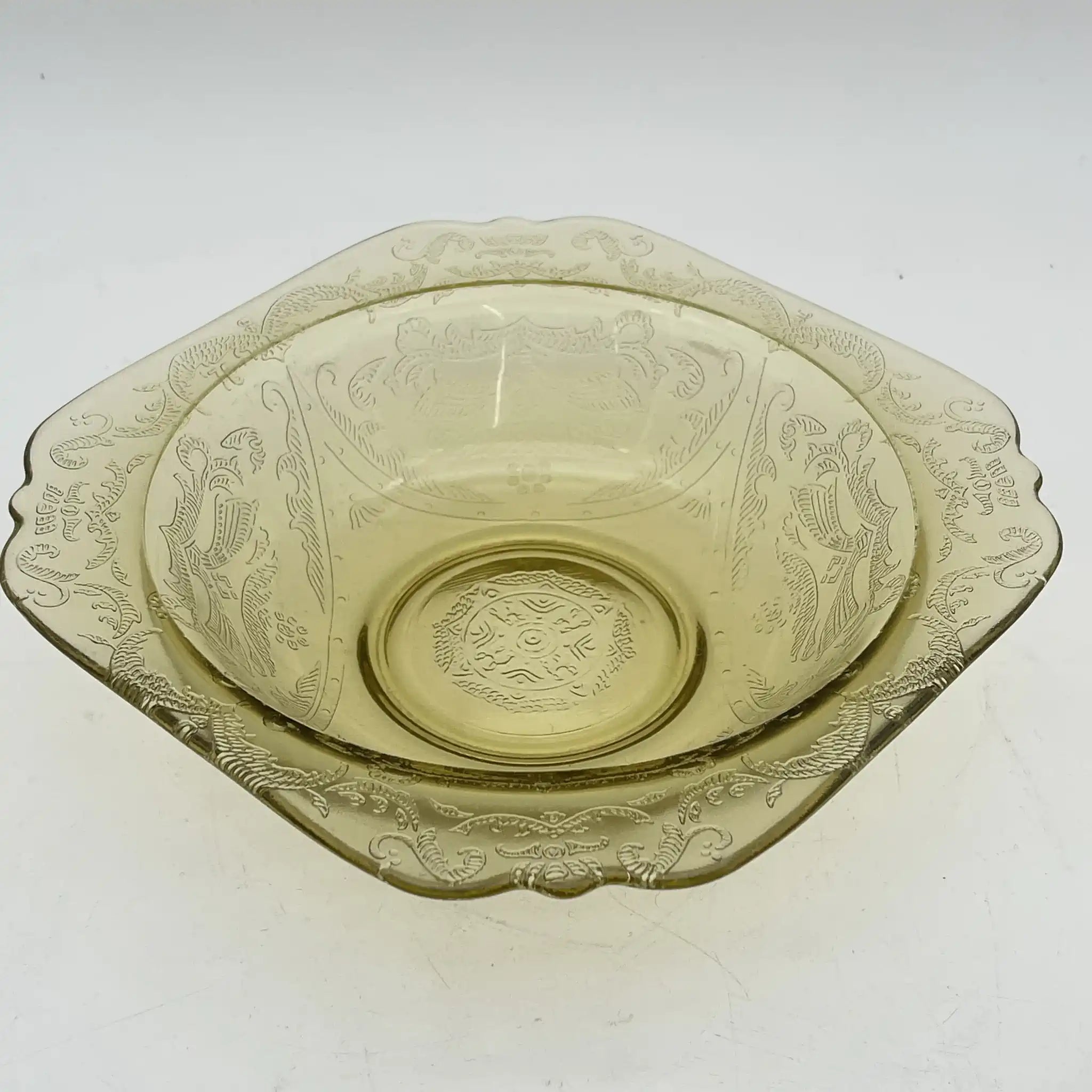 [Vintage] Cereal bowl (medium bowl) / Federal Glass / Madrid / Recollection / 1976 / Glass / America / Depression glass, embossed molding, amber
