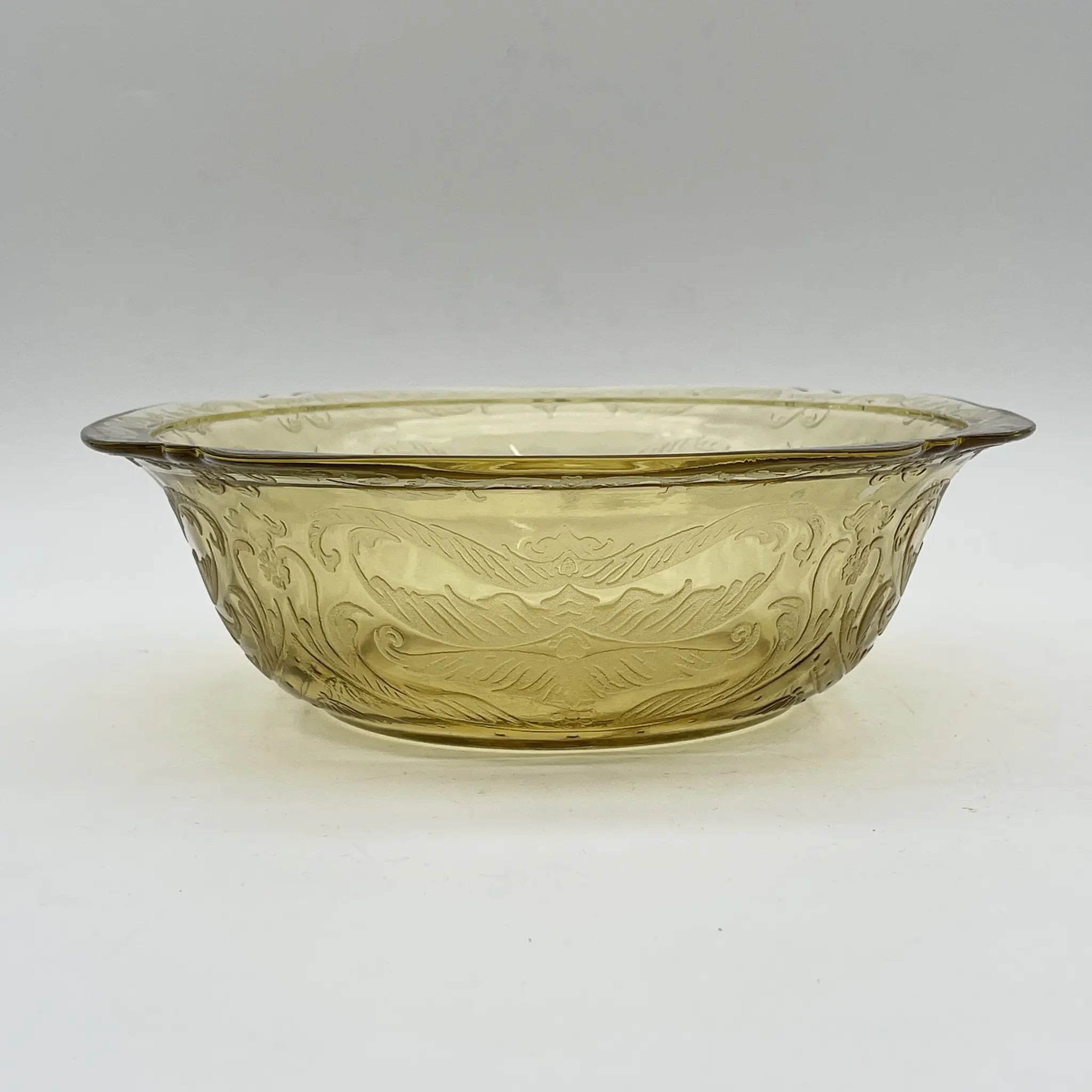 [Vintage] Serving bowl (large bowl) / Federal Glass / Madrid / 1930s / Glass / America / Depression glass, embossed molding, amber