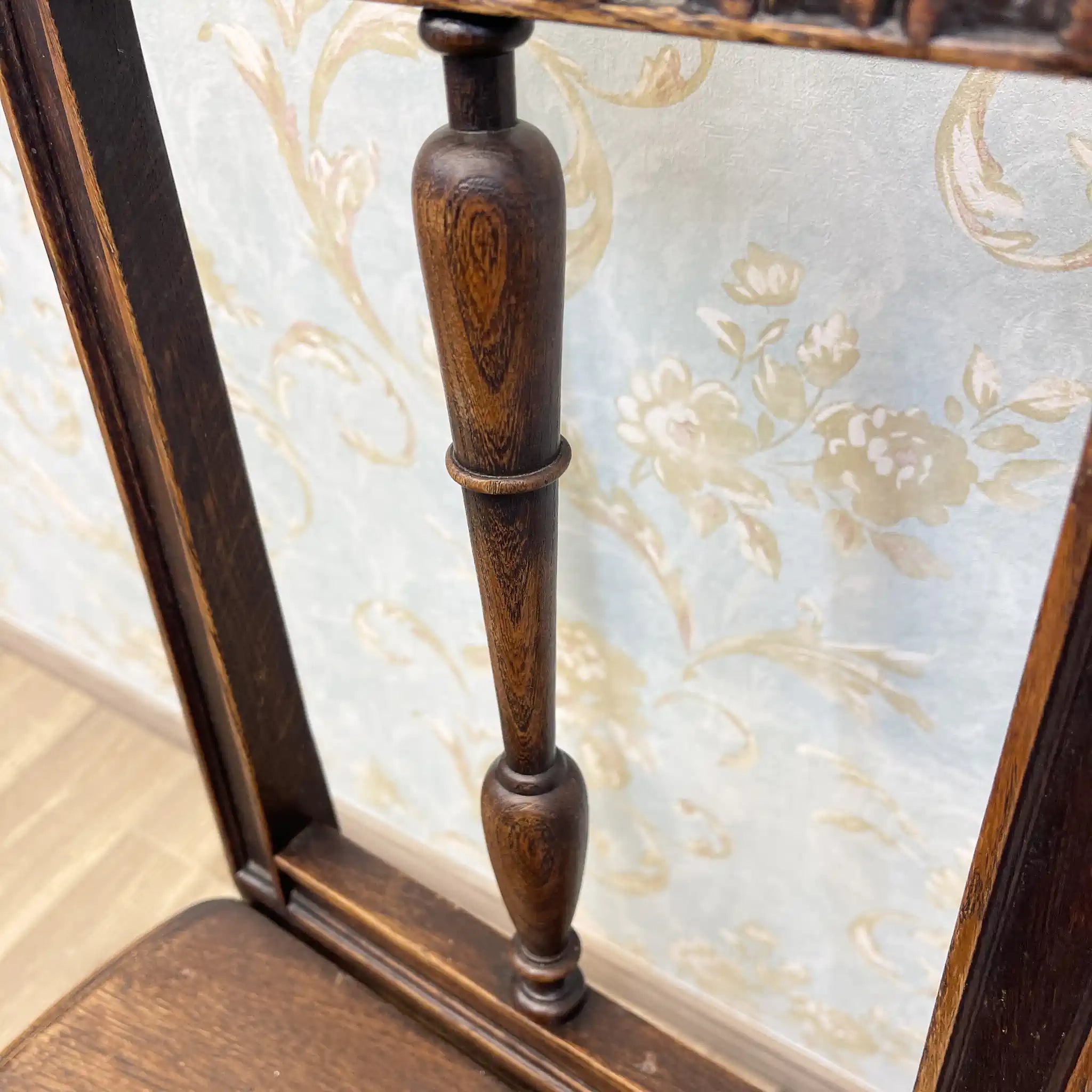 [Antique] Hall chair / estimated around 1900 / oak / England / baluster, shell