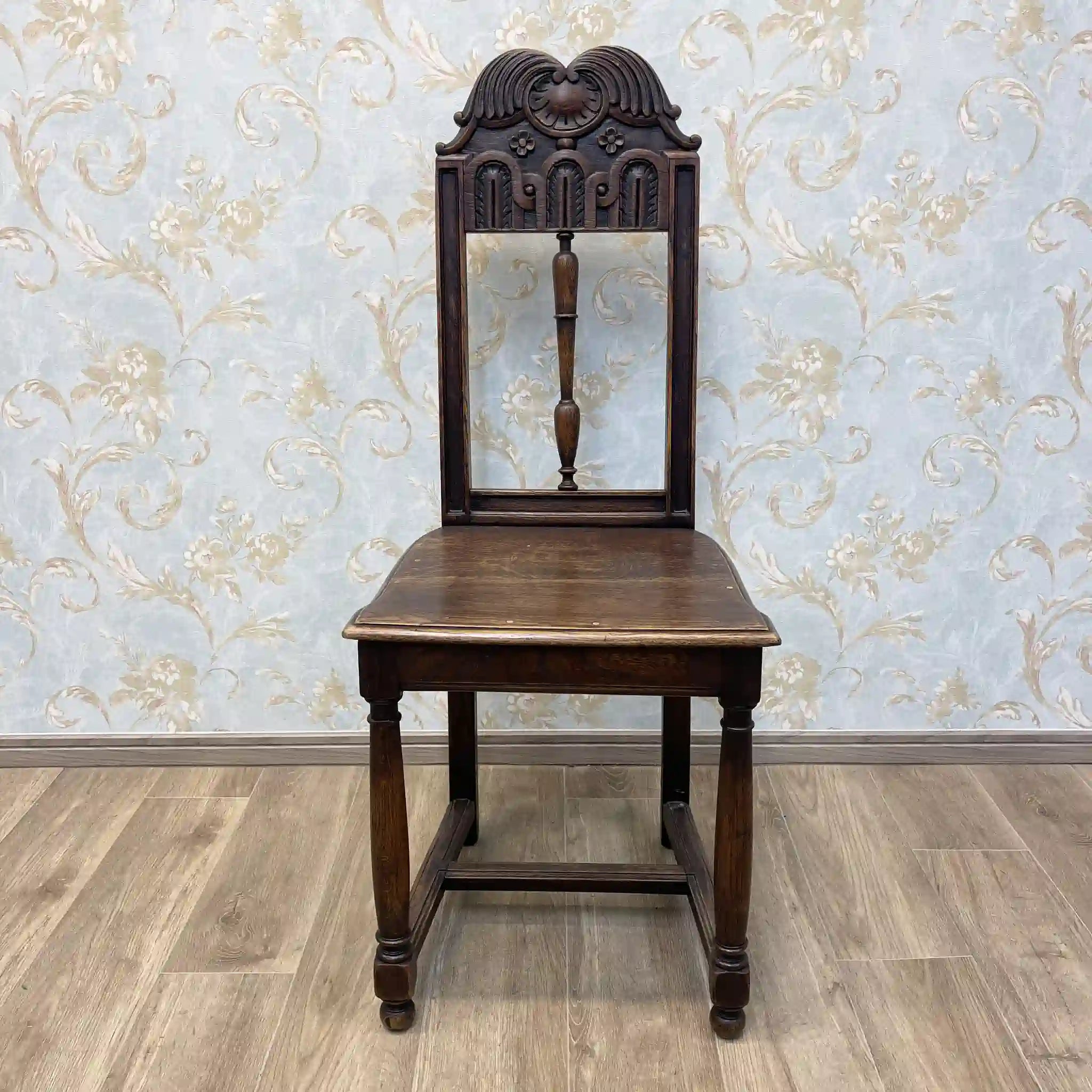 [Antique] Hall chair / estimated around 1900 / oak / England / baluster, shell