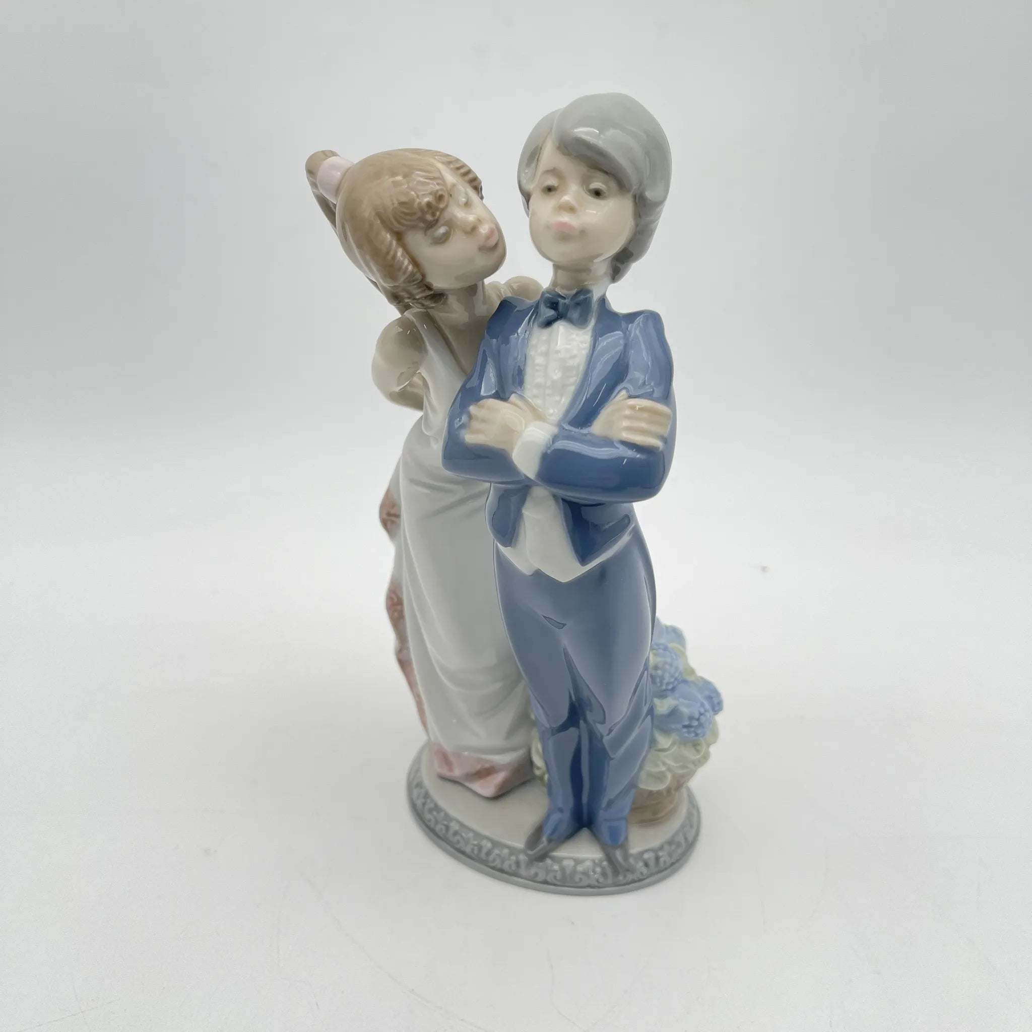 【リユース】 フィギュリン (陶磁器人形) / LLADRÓ (リヤドロ) / 推定1990-2000s / 磁器 / スペイン / パステルカラー