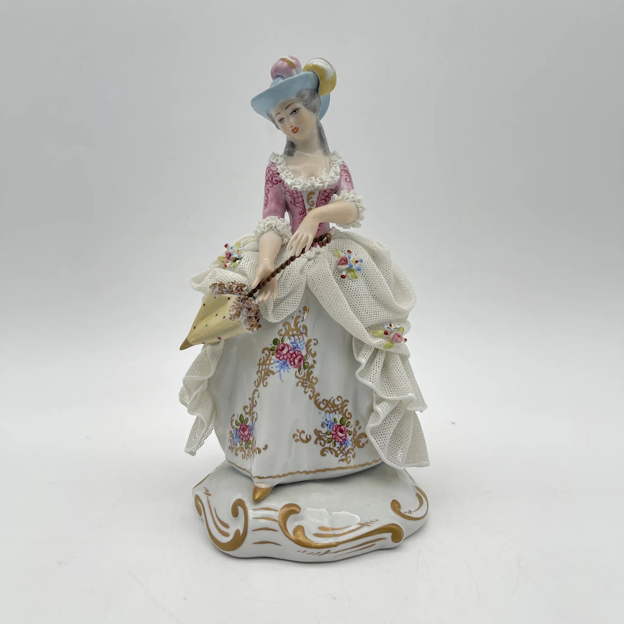 【ビンテージ】 フィギュリン (陶磁器人形) / カポディモンテ磁器 / 推定20C中後期 / 磁器 / イタリア / ポーセリン・レース
