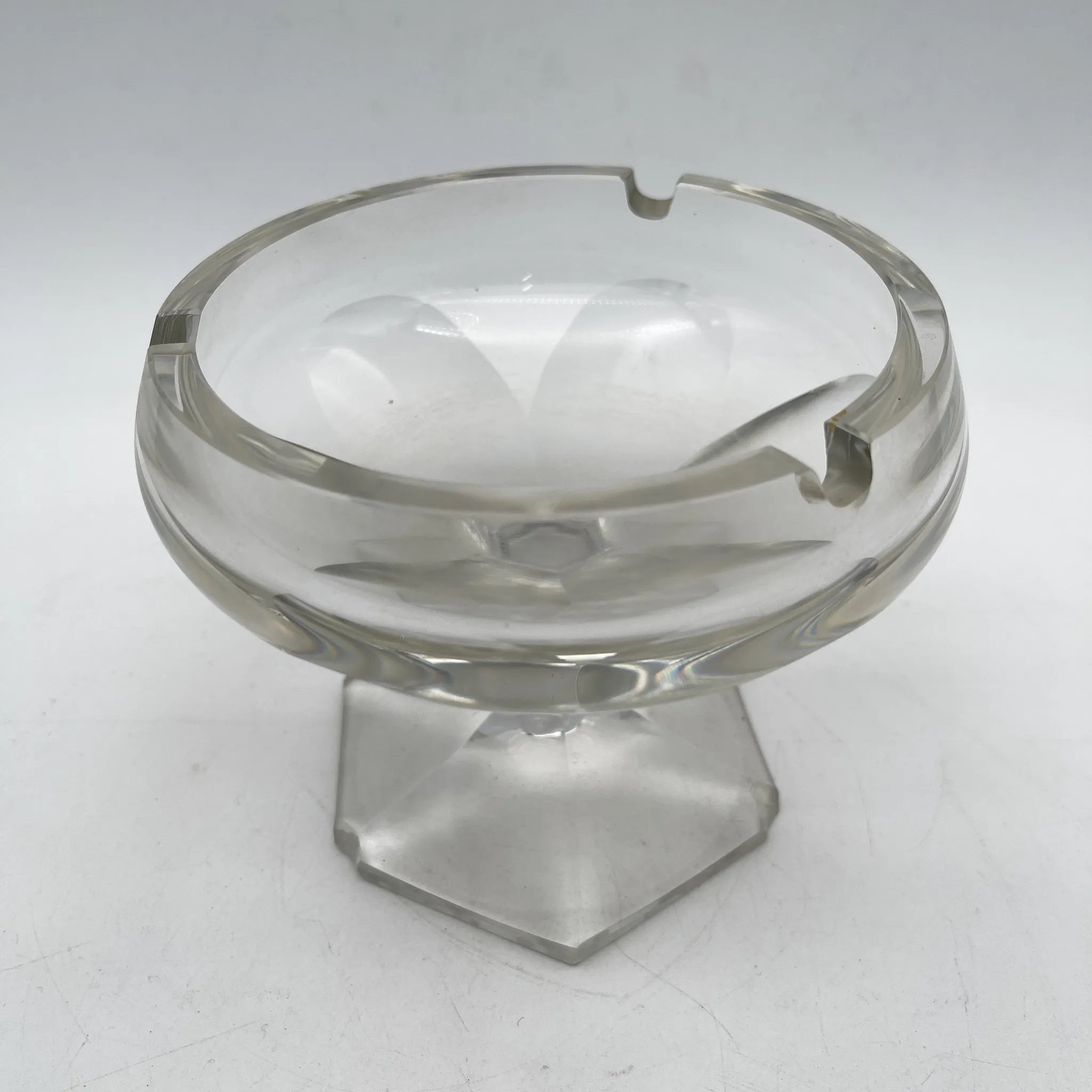 【ビンテージ】 アッシュトレイ (灰皿) / 推定1930-70s / ガラス / 日本 / ステム付