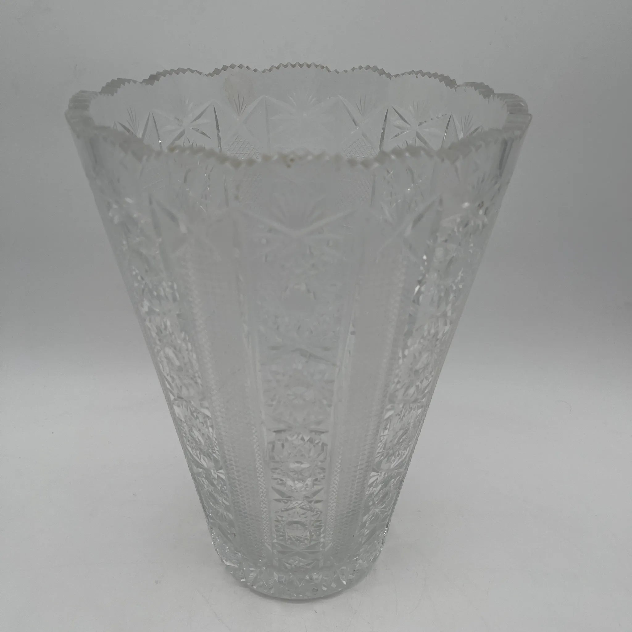 【ビンテージ】 フラワーベース (花瓶) / 推定1970-80s / クリスタルガラス / ヨーロッパ / カットガラス, ダイヤモンドカット, スターバースト