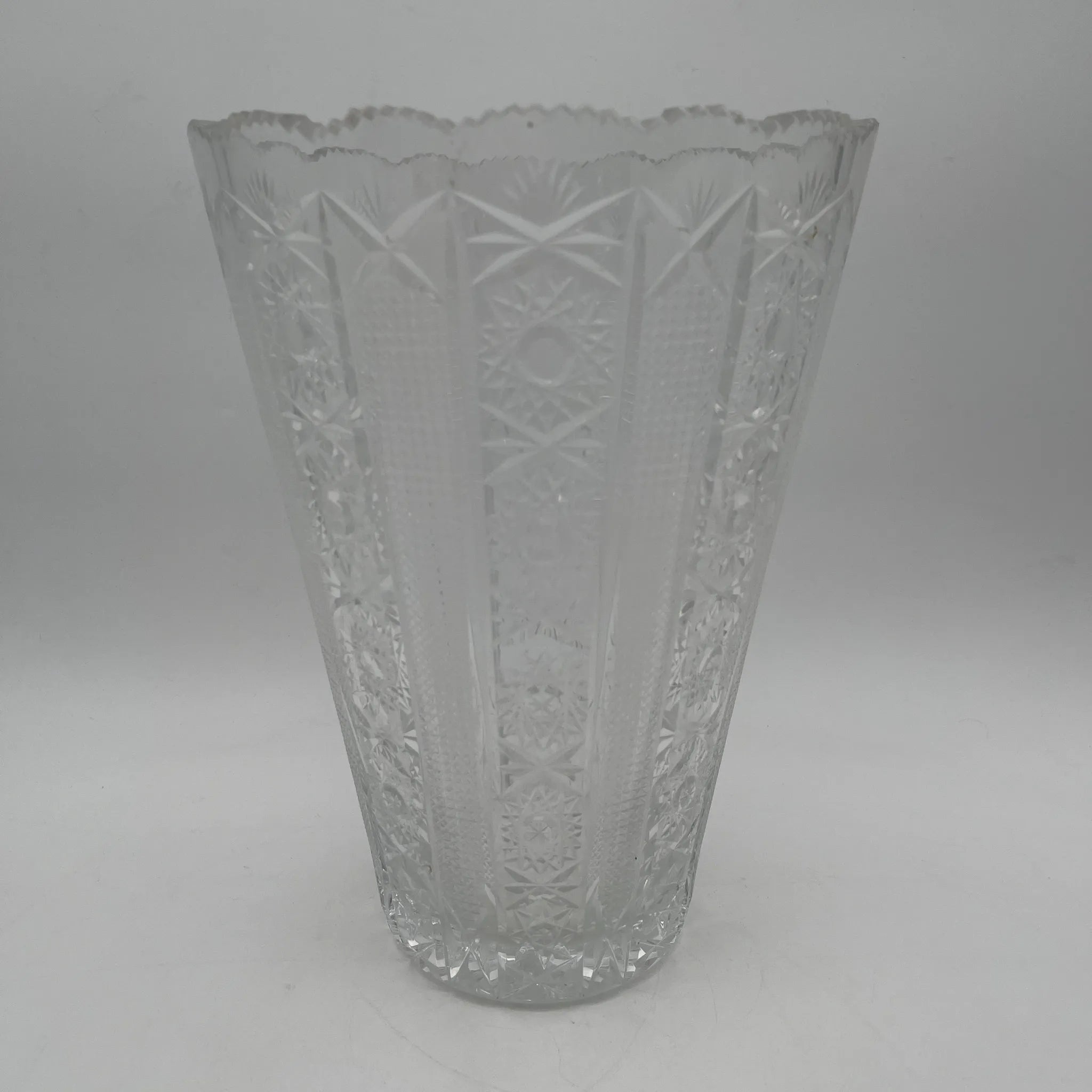 【ビンテージ】 フラワーベース (花瓶) / 推定1970-80s / クリスタルガラス / ヨーロッパ / カットガラス, ダイヤモンドカット, スターバースト