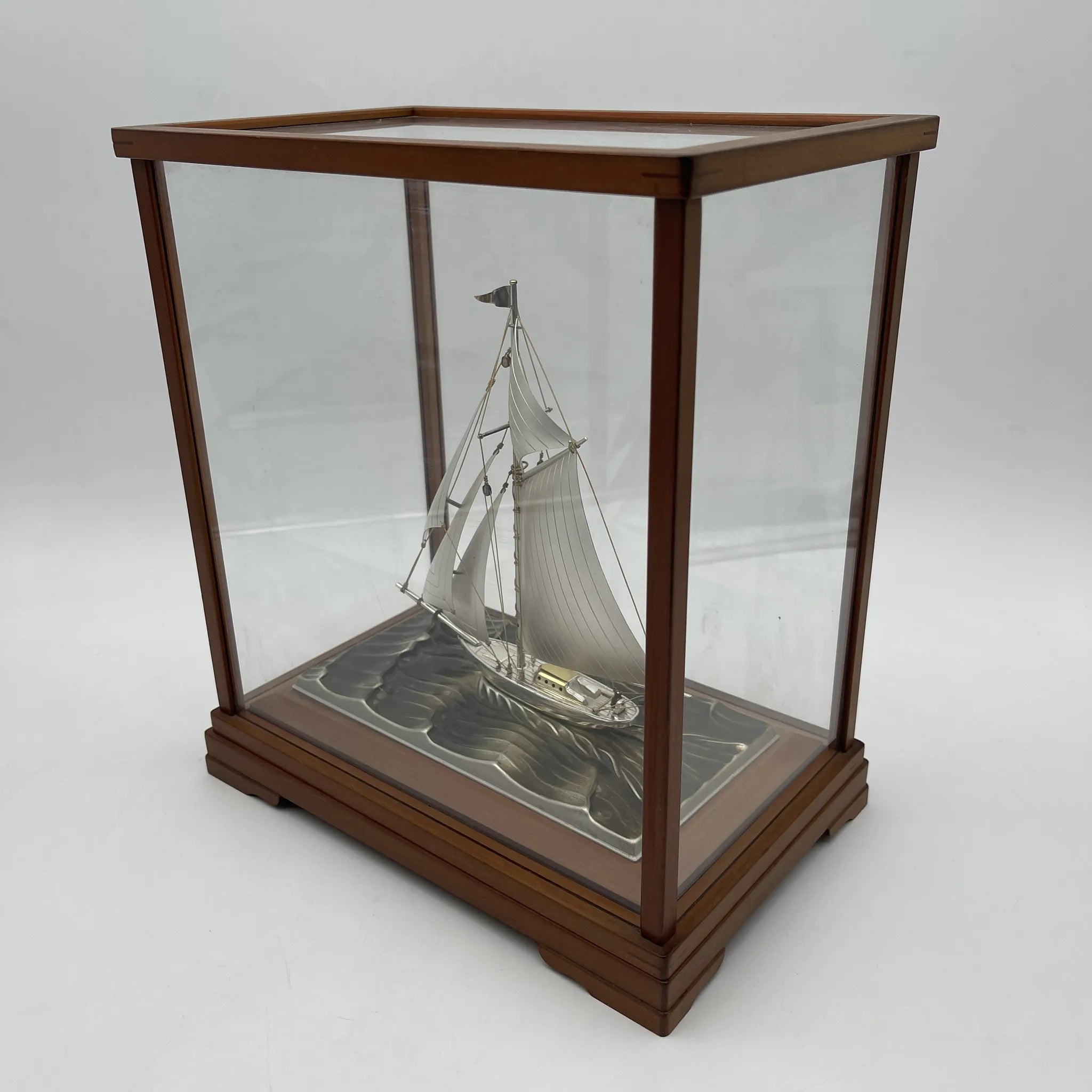 [Reuse] Object / Hiko Sekitake / Yacht / Estimated 1980-90s / Sterling silver / Japan / Glass case included