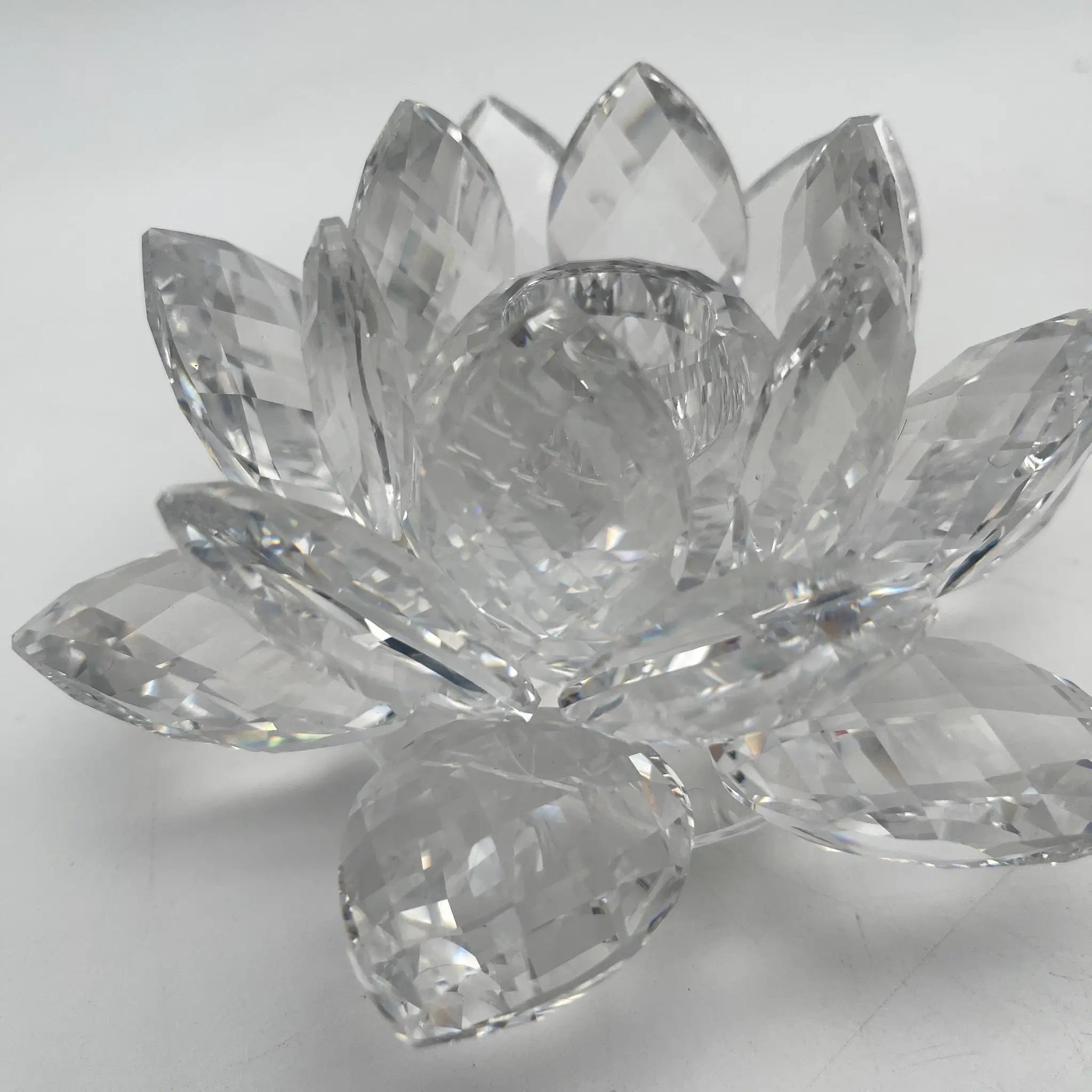 [Reuse] Candle holder (candelabra) / Swarovski / Lotus / Estimated 1990-2010s / Crystal glass / Austria / Faceted cut
