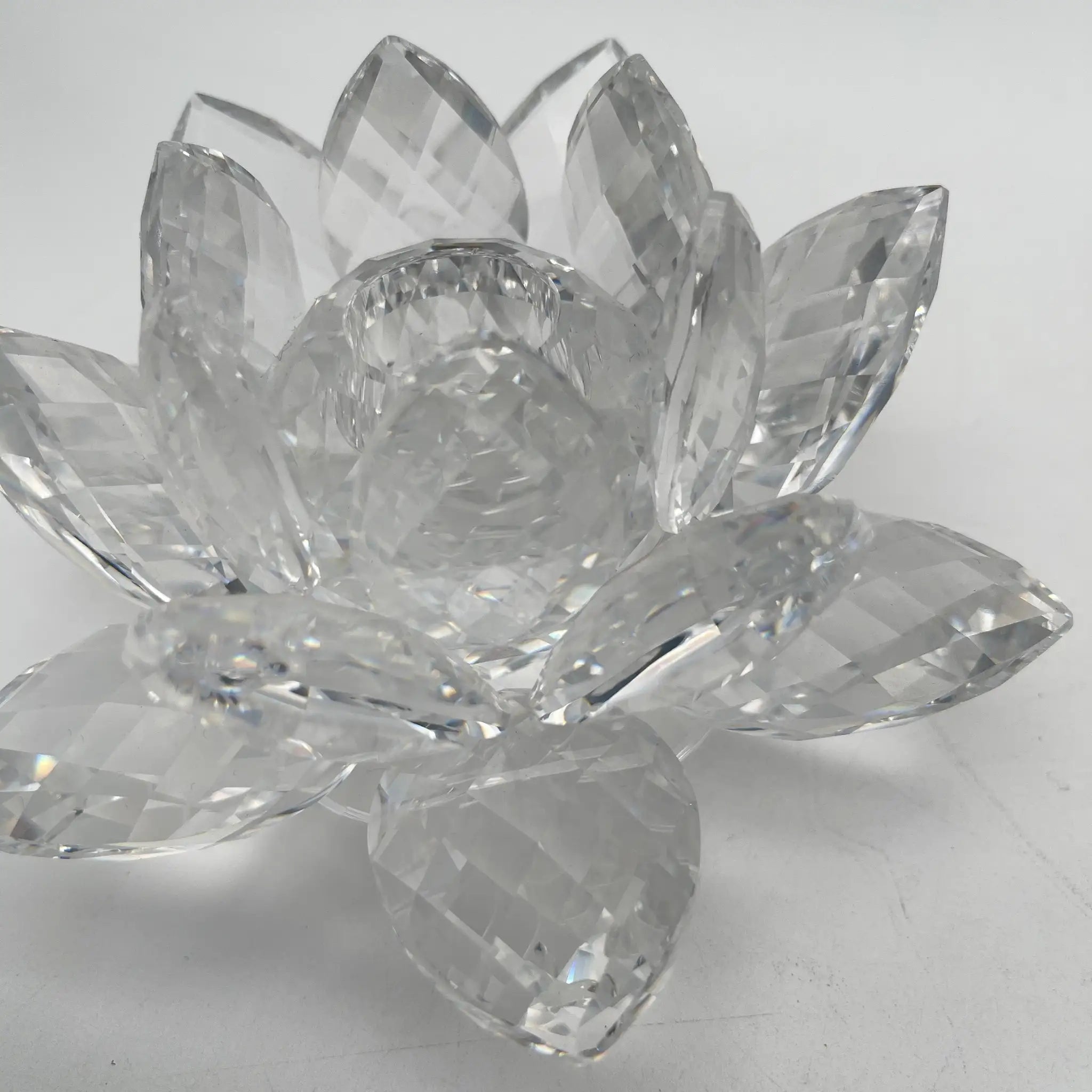 [Reuse] Candle holder (candelabra) / Swarovski / Lotus / Estimated 1990-2010s / Crystal glass / Austria / Faceted cut