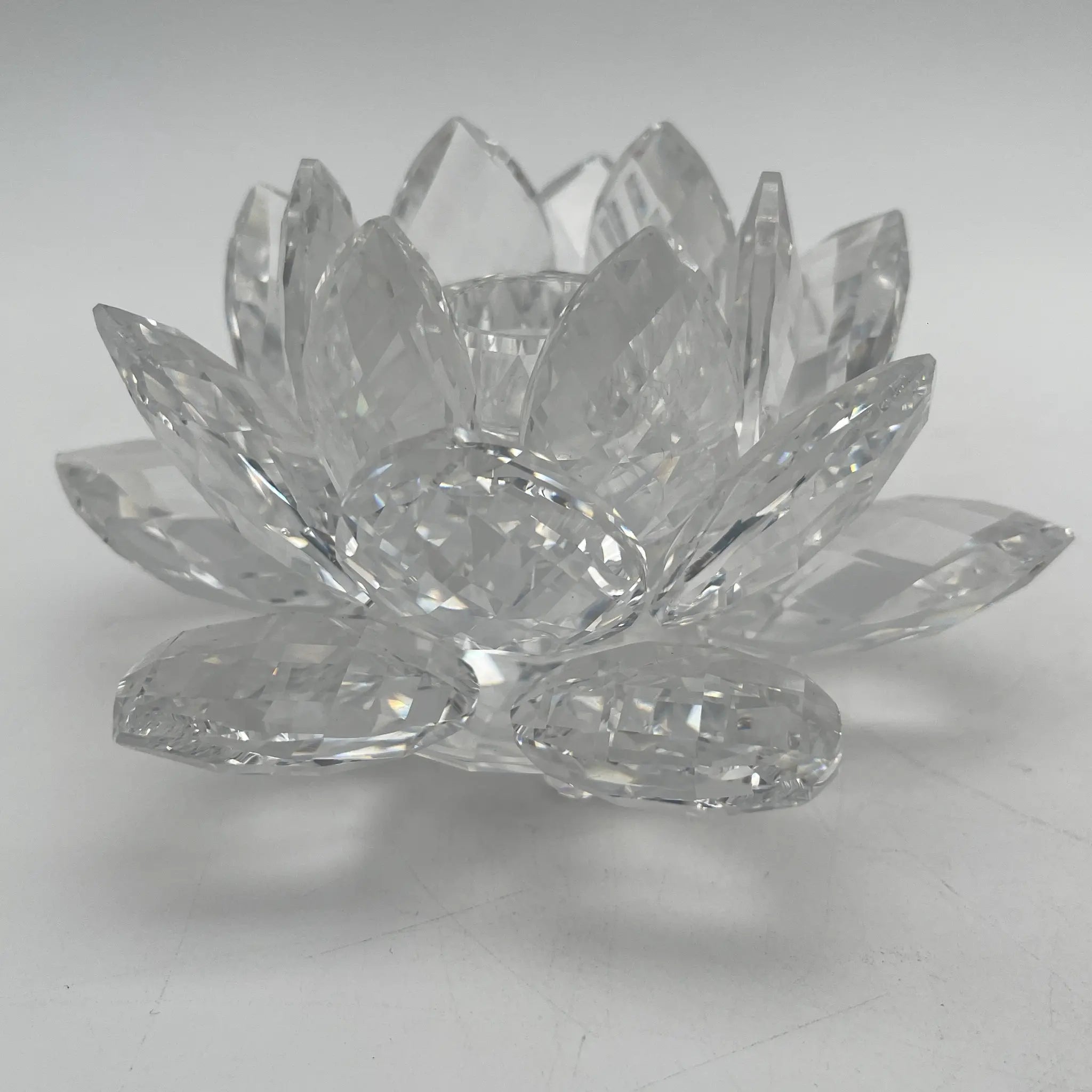 [Reuse] Candle holder (candelabra) / Swarovski / Lotus / Estimated 1990-2010s / Crystal glass / Austria / Faceted cut
