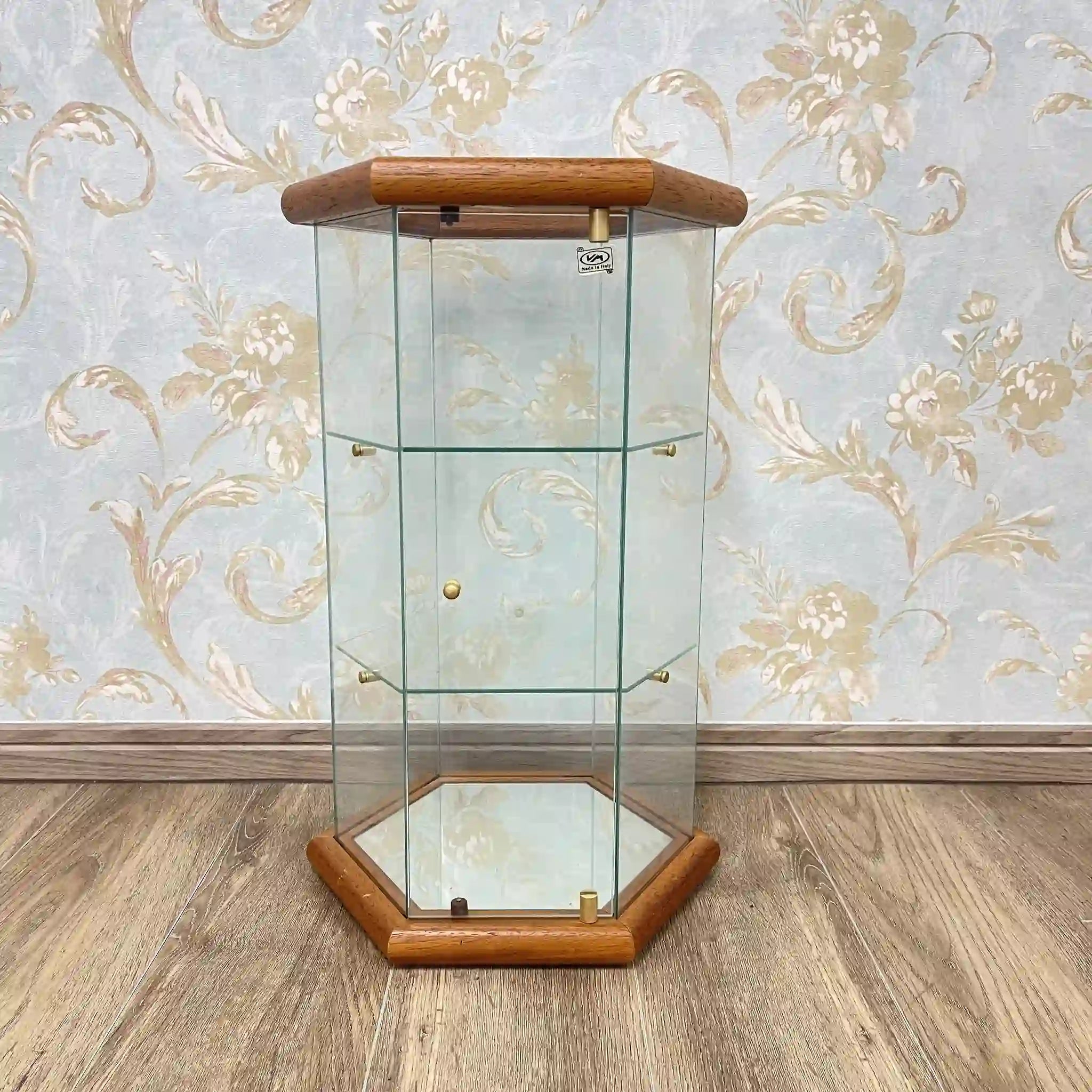 [Reuse] Showcase / Estimated 1990-2000s / Beech wood / Italy / Hexagon