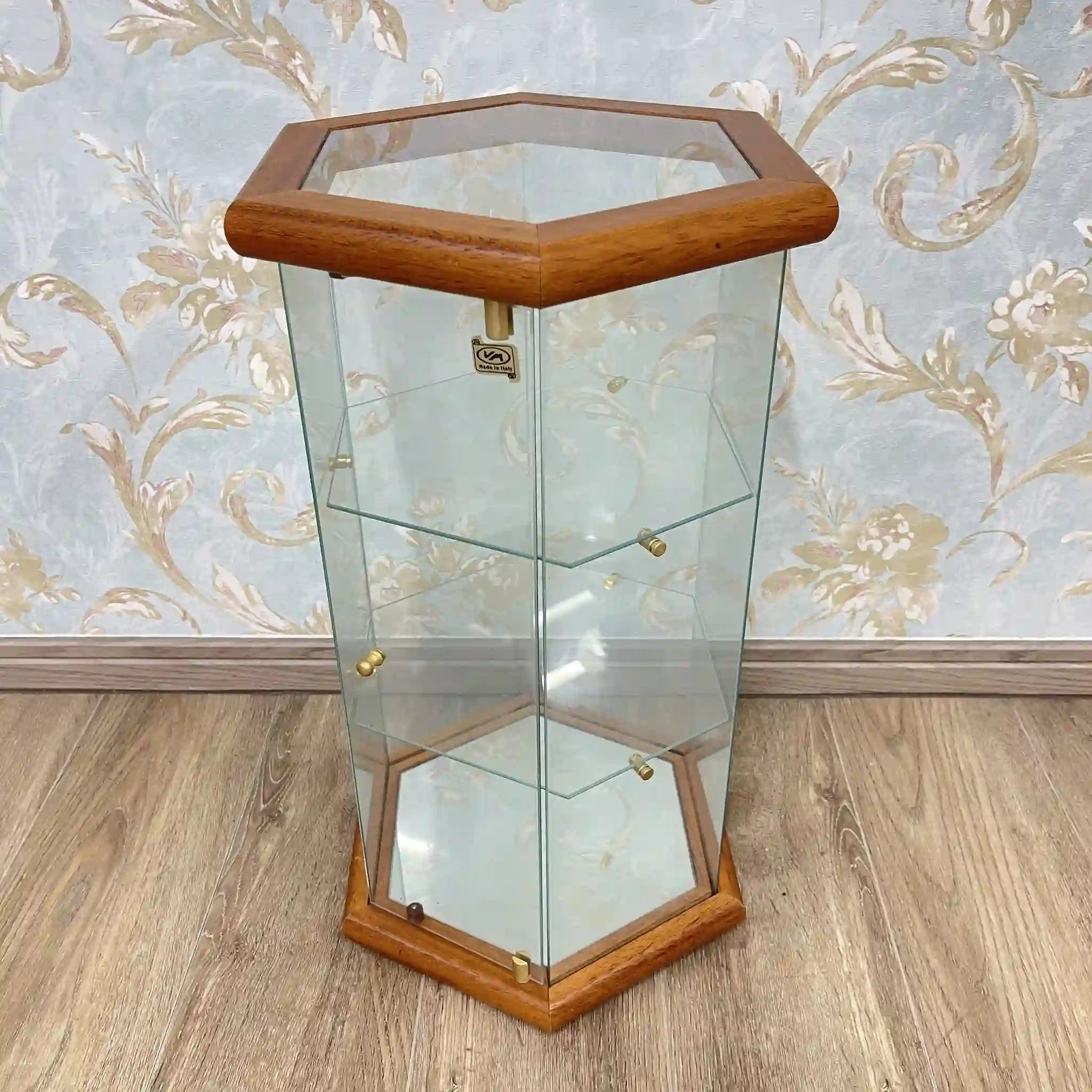 [Reuse] Showcase / Estimated 1990-2000s / Beech wood / Italy / Hexagon