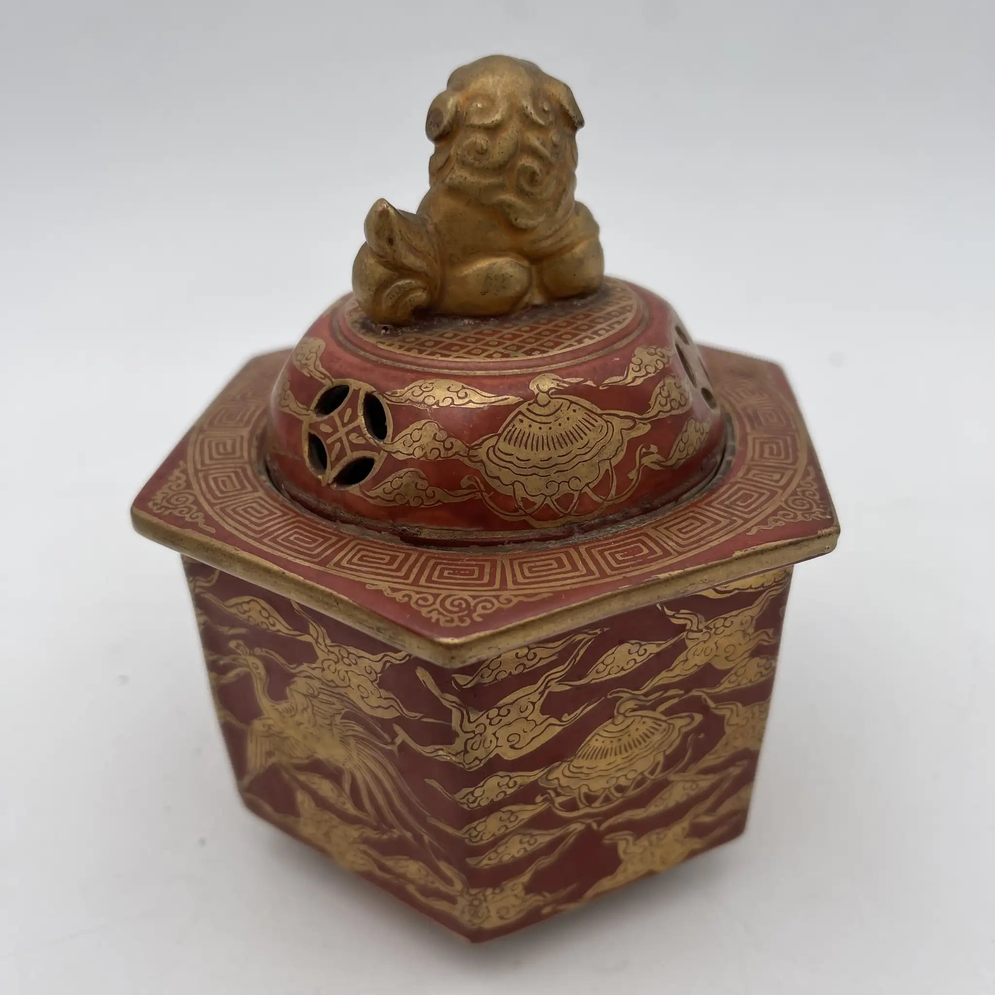 香炉　骨董品 骨董品】 香炉 / 明治末-大正 / 陶器 / 日本 / 六角形, 獅子, 鳳凰, 雷