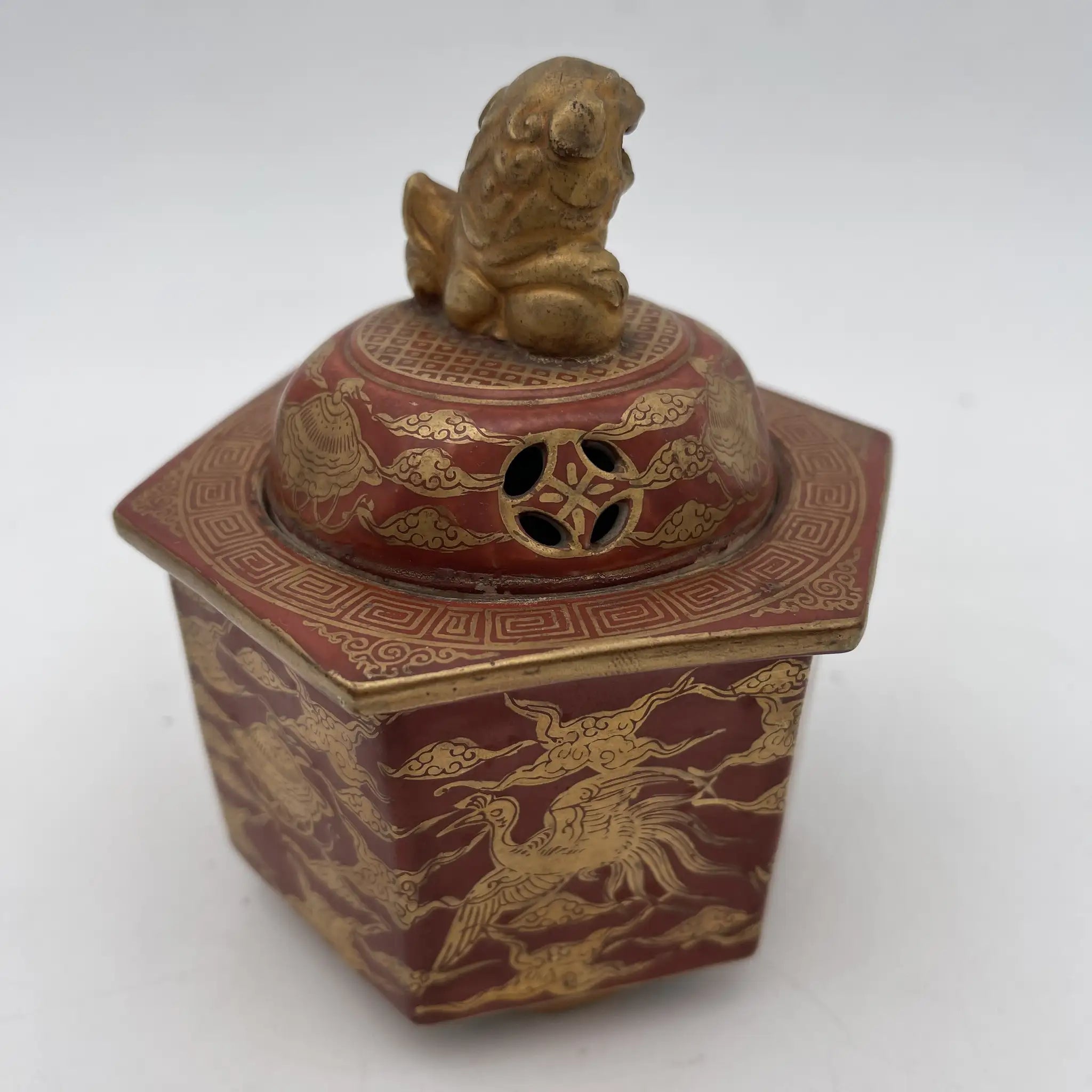 骨董品】 香炉 / 明治末-大正 / 陶器 / 日本 / 六角形, 獅子, 鳳凰, 雷