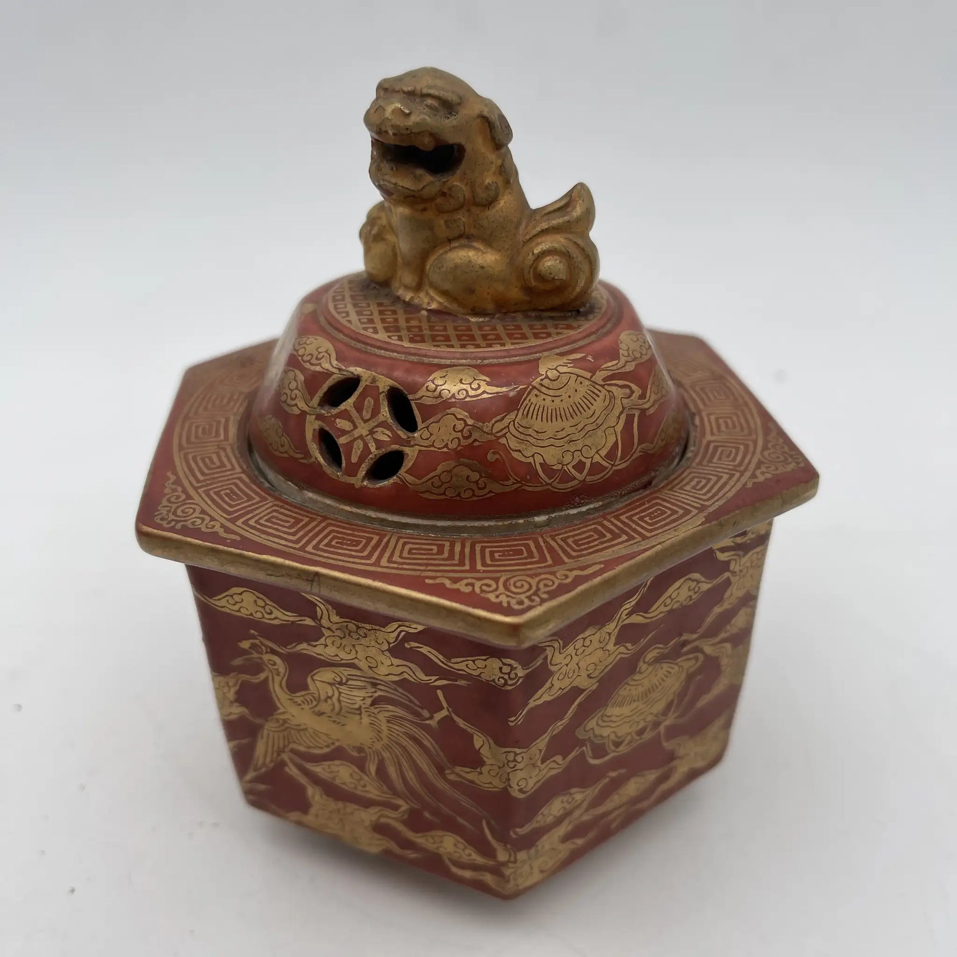 骨董品】 香炉 / 明治末-大正 / 陶器 / 日本 / 六角形, 獅子, 鳳凰, 雷