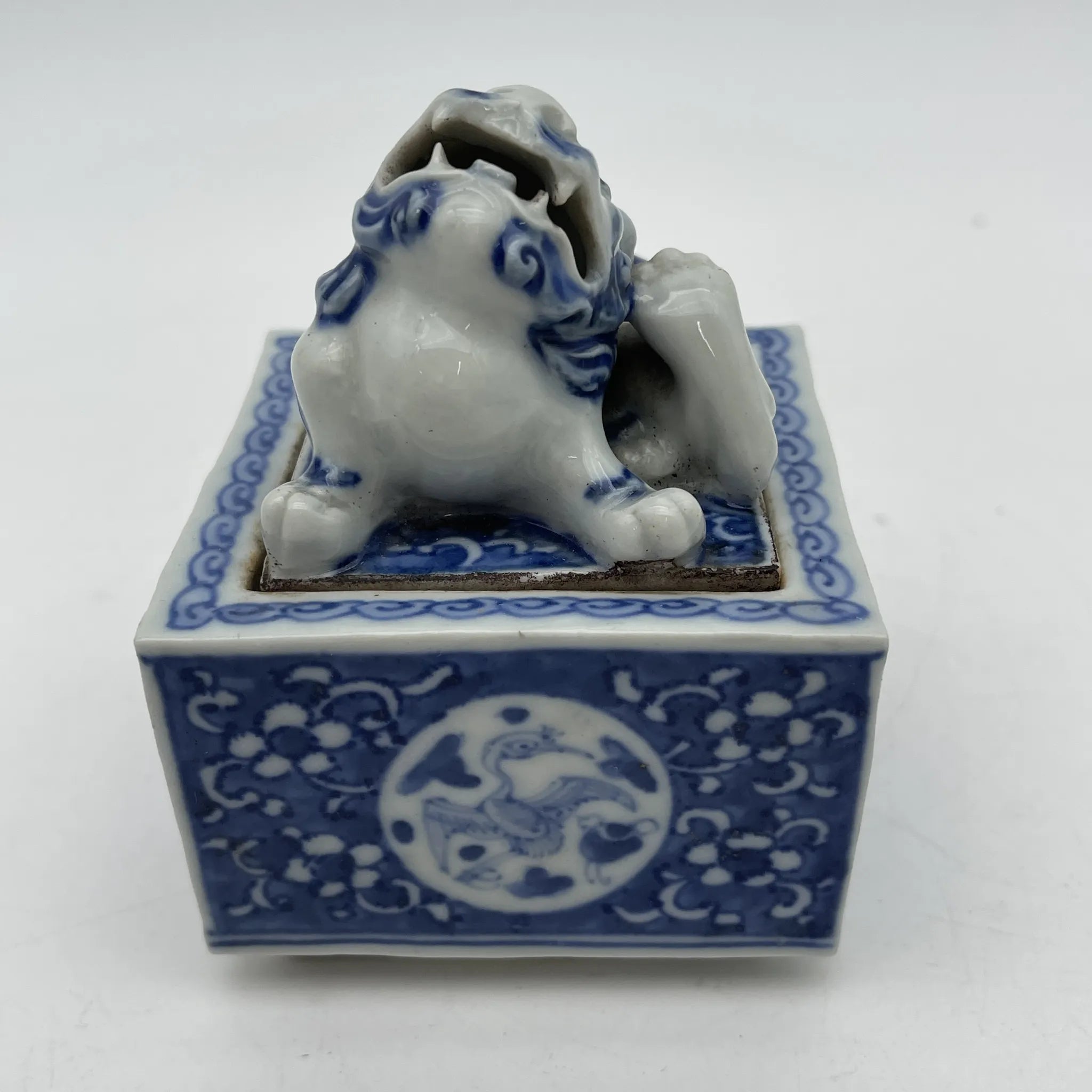 香炉 / 祥瑞 / 推定20C中後期 / 磁器 / 日本 / 獅子, 鶴, 山水文, 青花 / [ビンテージ]
