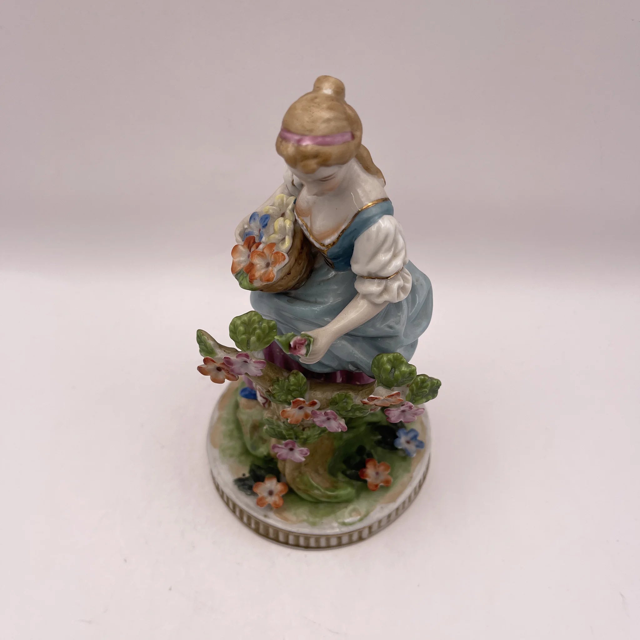 [Vintage] Figurine (ceramic doll) / Estimated mid-20C / Porcelain / Japan / Meissen-Dresden style
