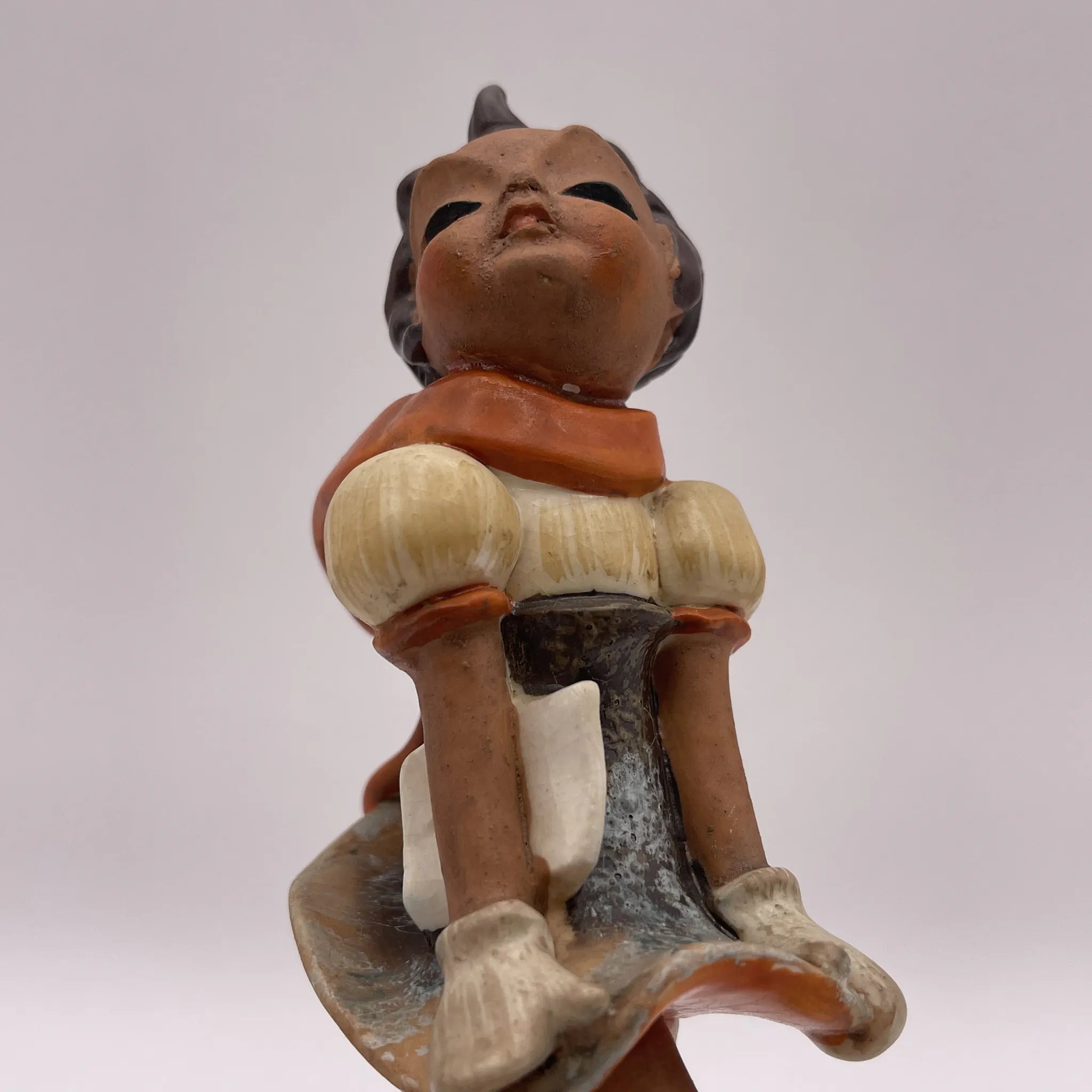 [Vintage] Figurine (ceramic doll) / Estimated mid-20C / Pottery / Japan / Hummel doll style
