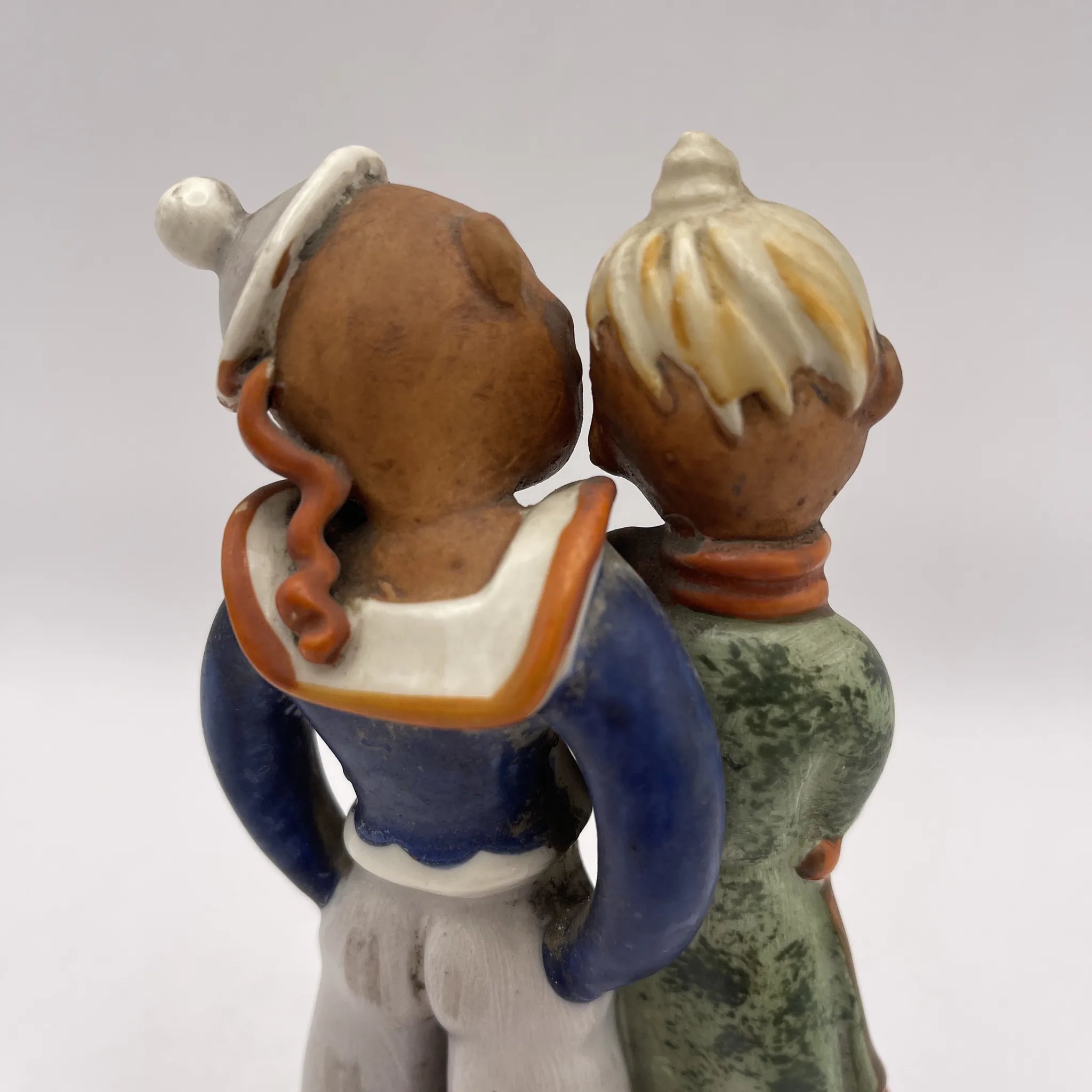 [Vintage] Figurine (ceramic doll) / Estimated mid-20C / Pottery / Japan / Hummel doll style